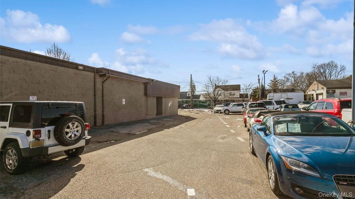 #4 photo, 146Aa Sunrise Highway, サフォーク郡 Lindenhurst , NY 11757