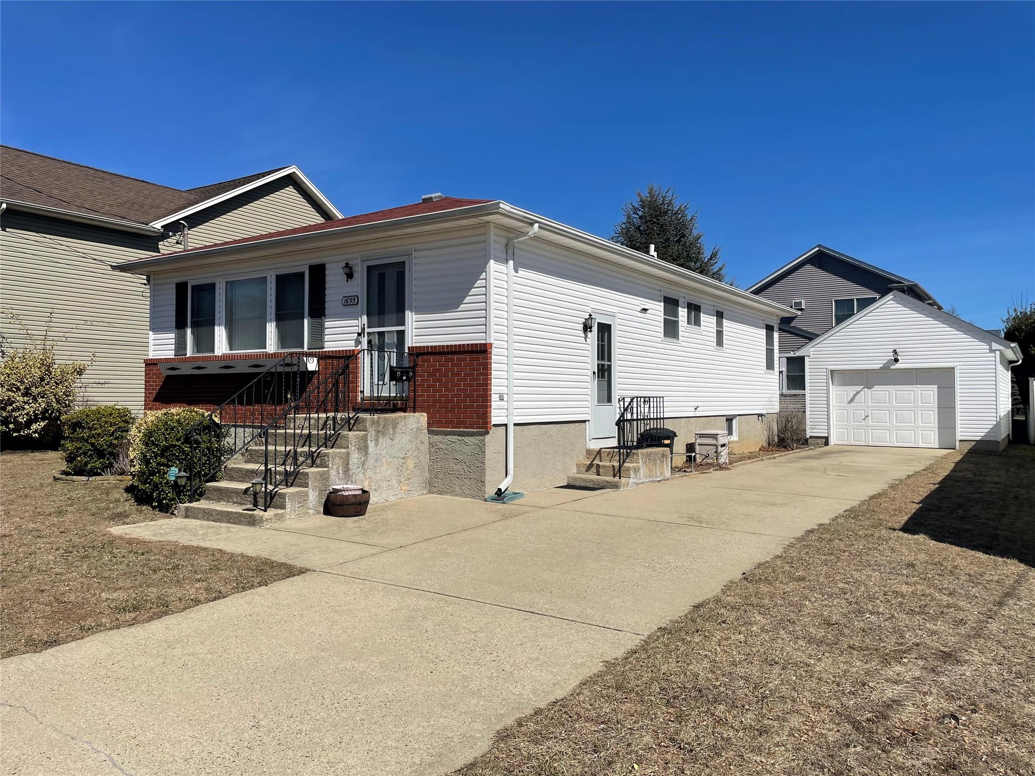 #1 photo, 1655 Lewis Road, North Merrick , NY 11566