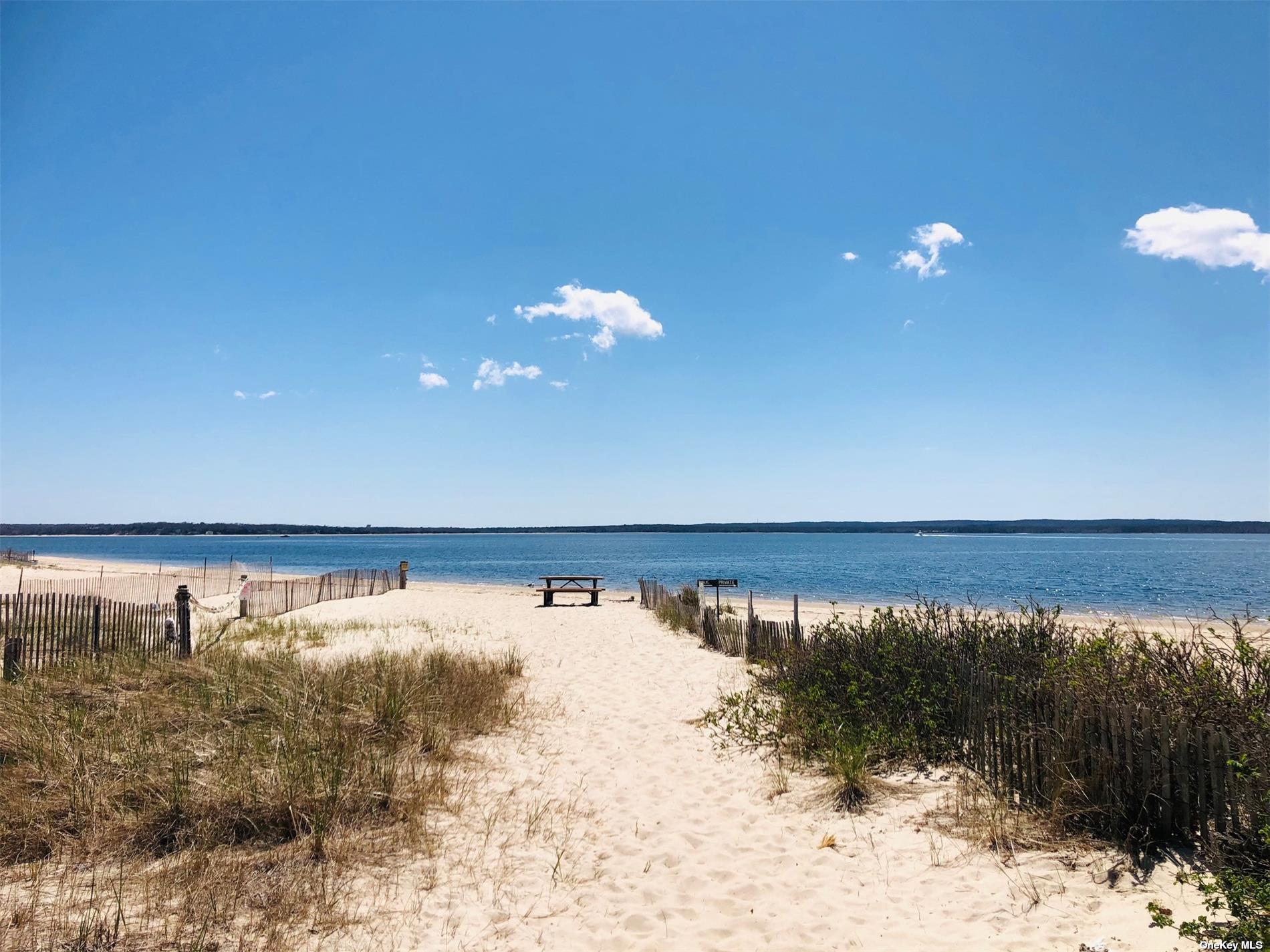 #3 photo, 254 Meeting House Creek Road, サフォーク郡 Aquebogue , NY 11931