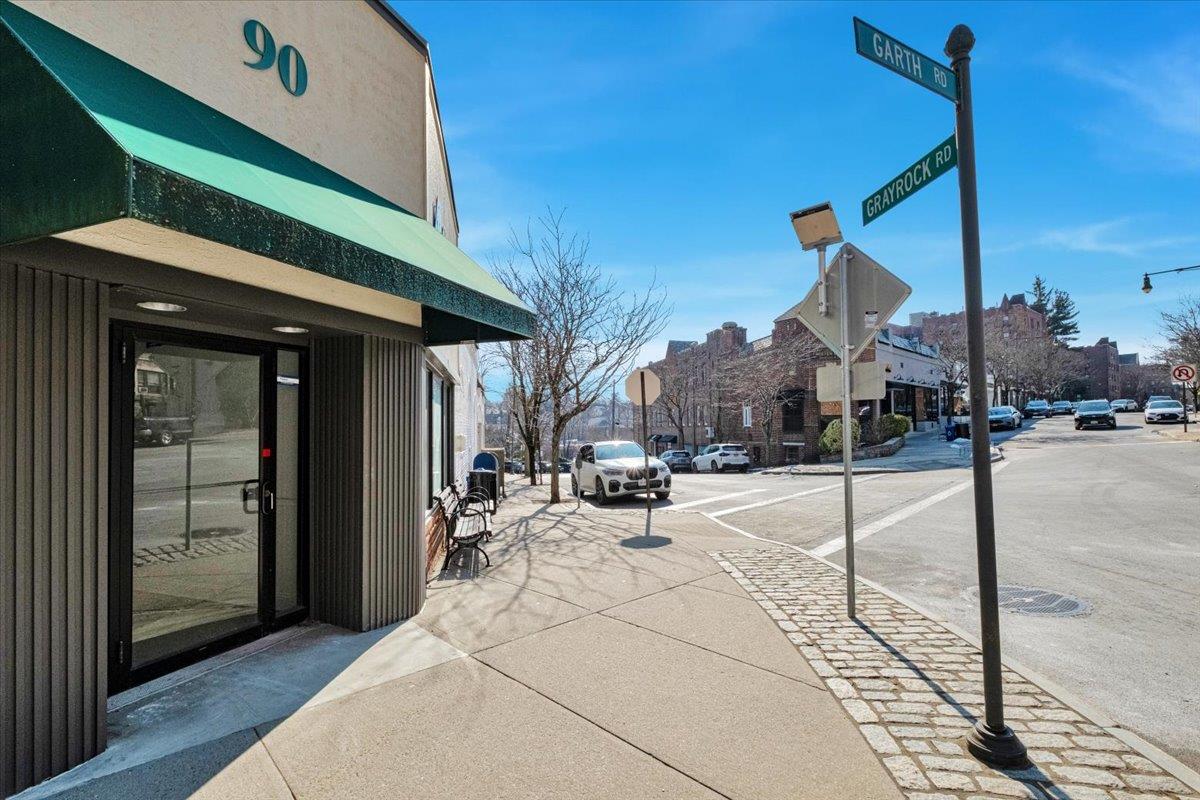 #4 photo, 90 Garth Road, Scarsdale , NY 10583