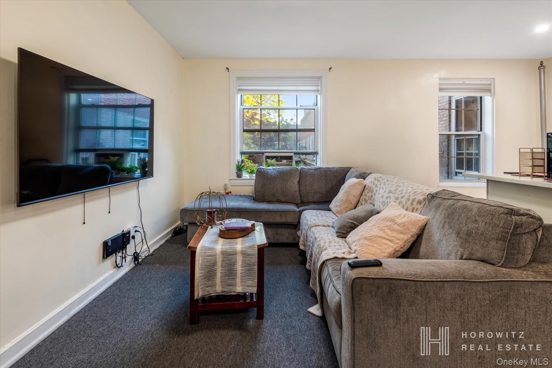 #2 photo, 55-03 31st Avenue, クイーンズ区 Woodside , NY 11377