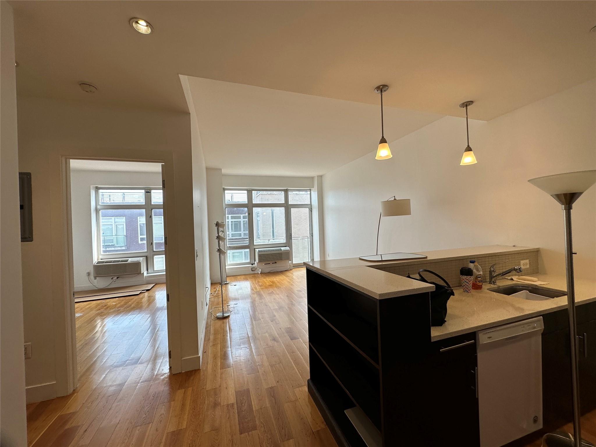 #12 photo, 140-21 32 Avenue, קווינס Flushing , NY 11354