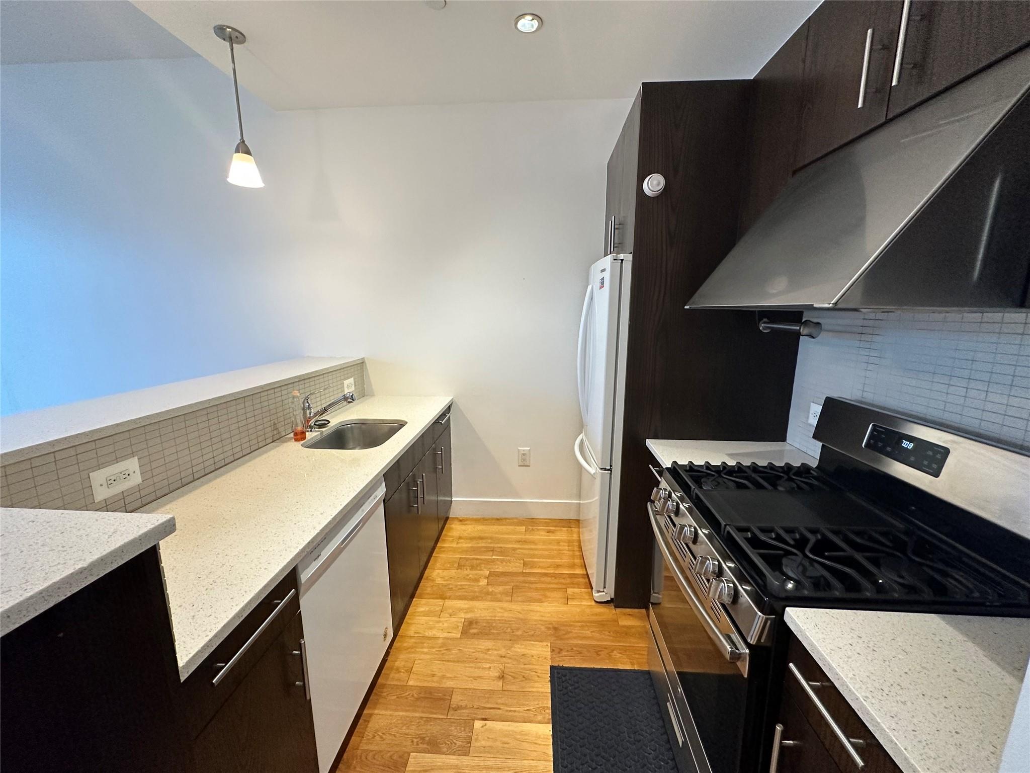 #14 photo, 140-21 32 Avenue, קווינס Flushing , NY 11354