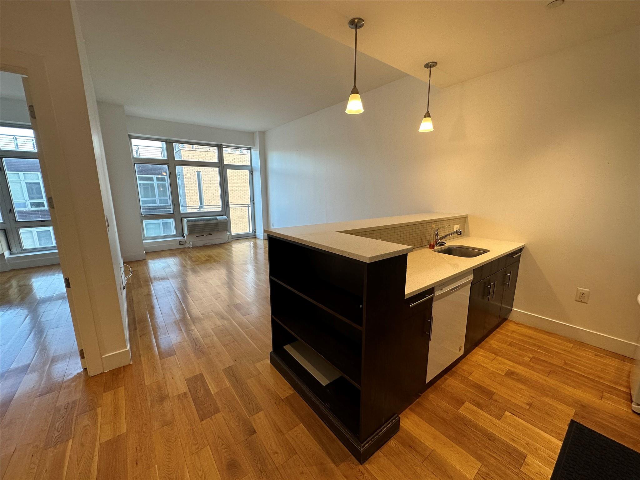 #16 photo, 140-21 32 Avenue, קווינס Flushing , NY 11354