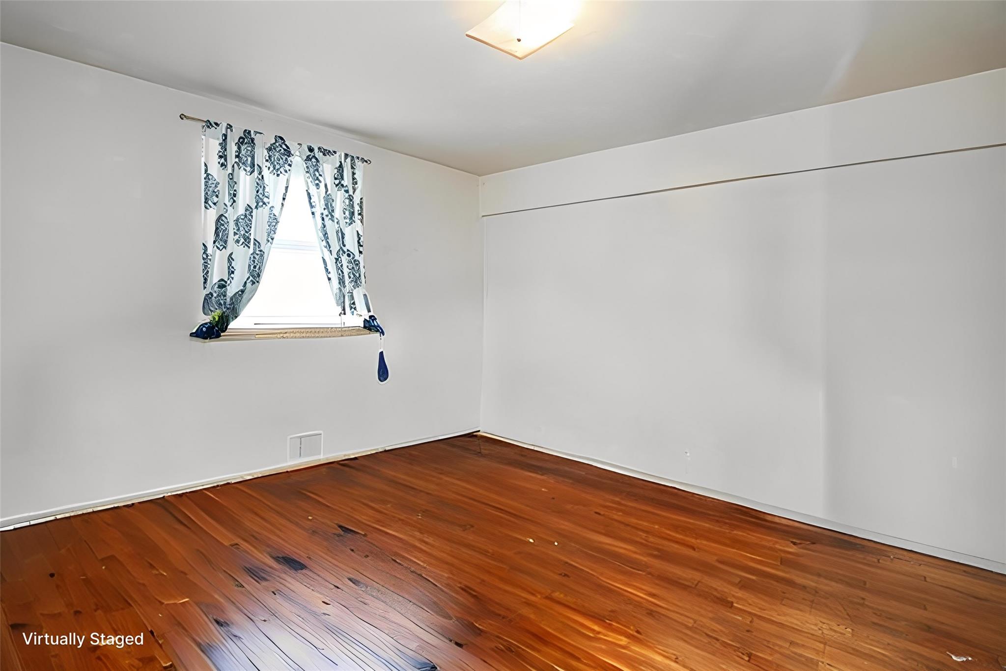 #18 photo, 26-19 141st, クイーンズ区 Flushing , NY 11354