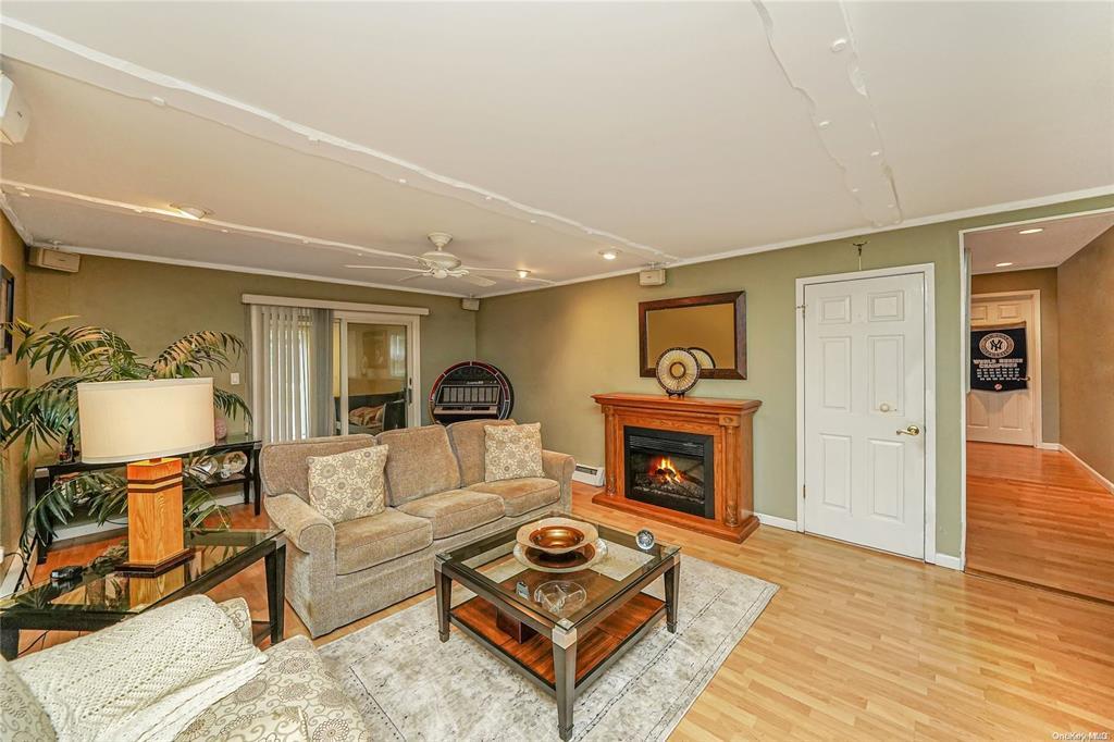 #10 photo, 33 Peachtree Lane, Mount Sinai , NY 11766