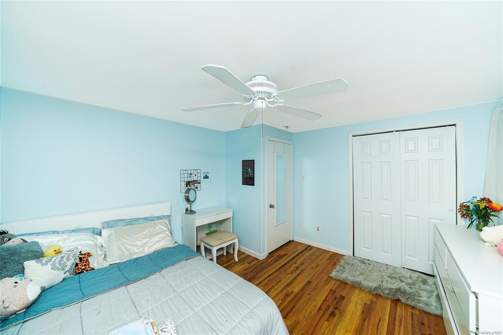 #14 photo, 33 Peachtree Lane, Mount Sinai , NY 11766