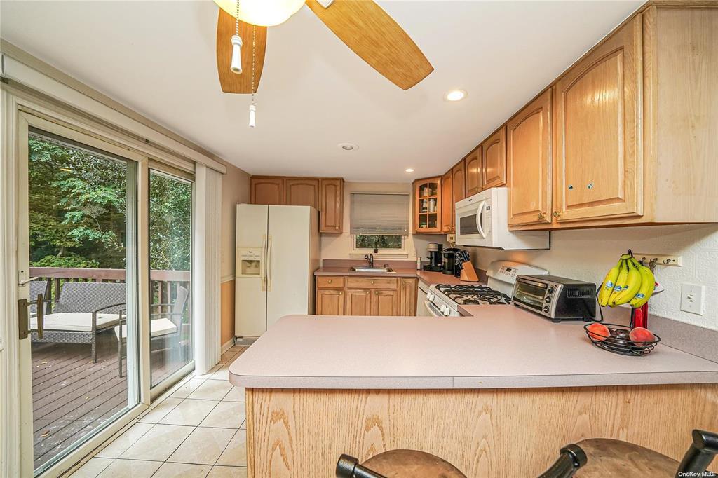 #18 photo, 33 Peachtree Lane, Mount Sinai , NY 11766