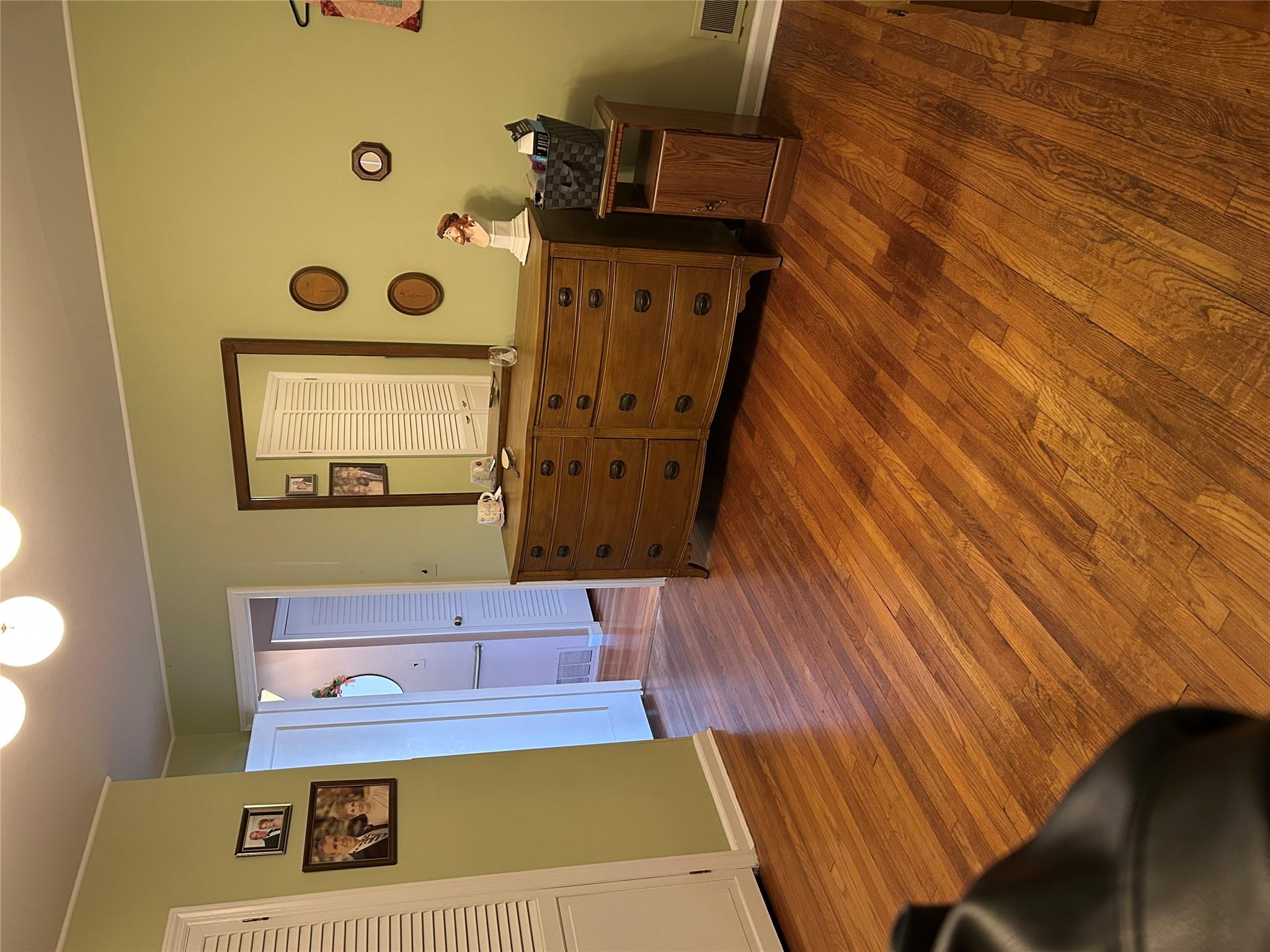 #14 photo, 2 Yorkshire Road, 長島 New Hyde Park , NY 11040