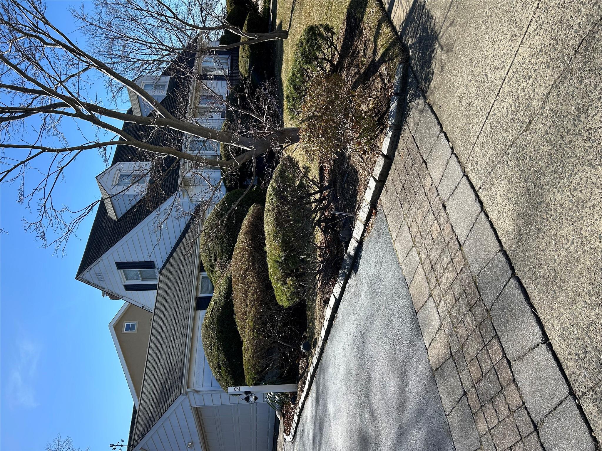 #2 photo, 2 Yorkshire Road, 長島 New Hyde Park , NY 11040