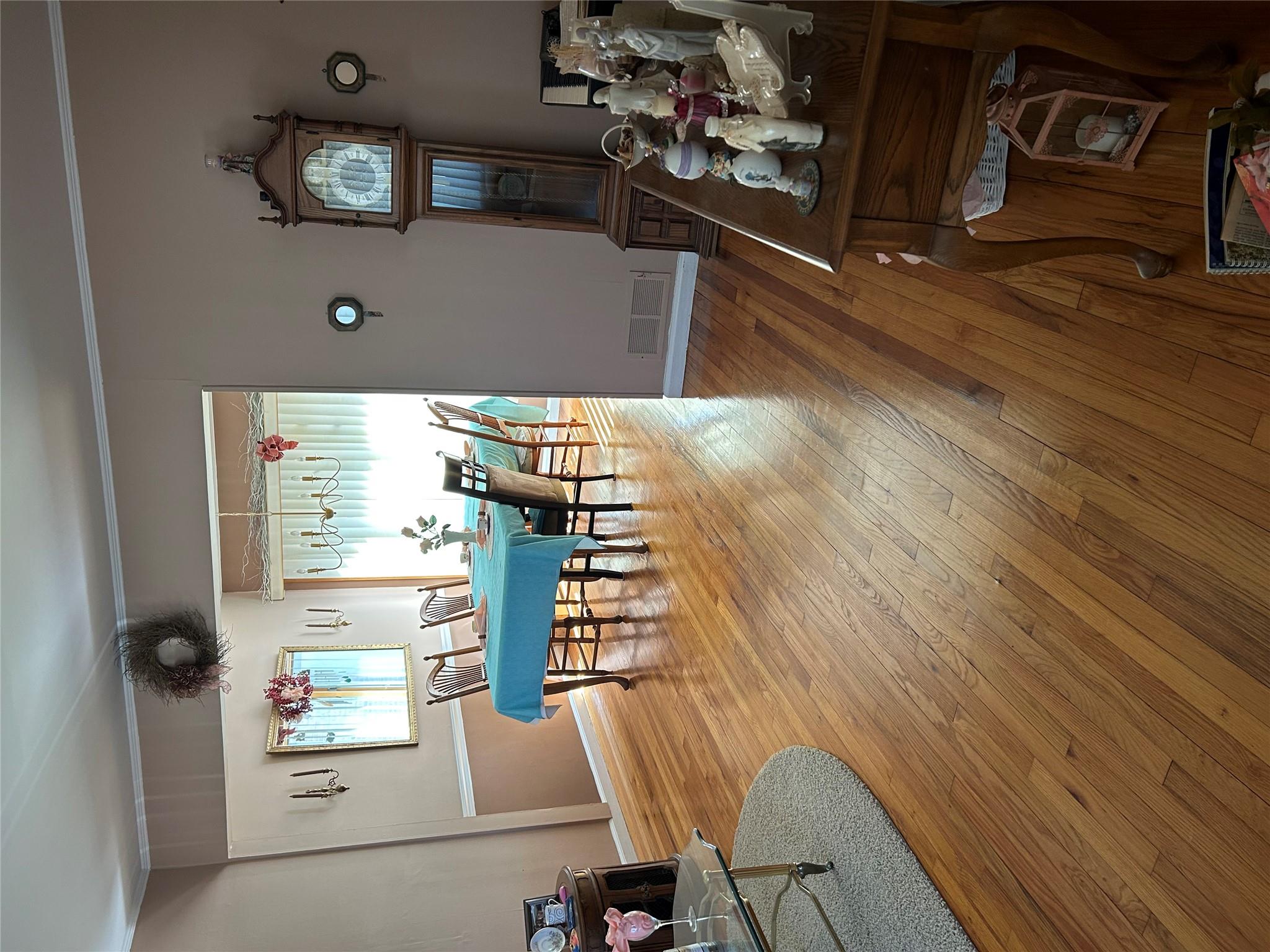 #6 photo, 2 Yorkshire Road, 長島 New Hyde Park , NY 11040