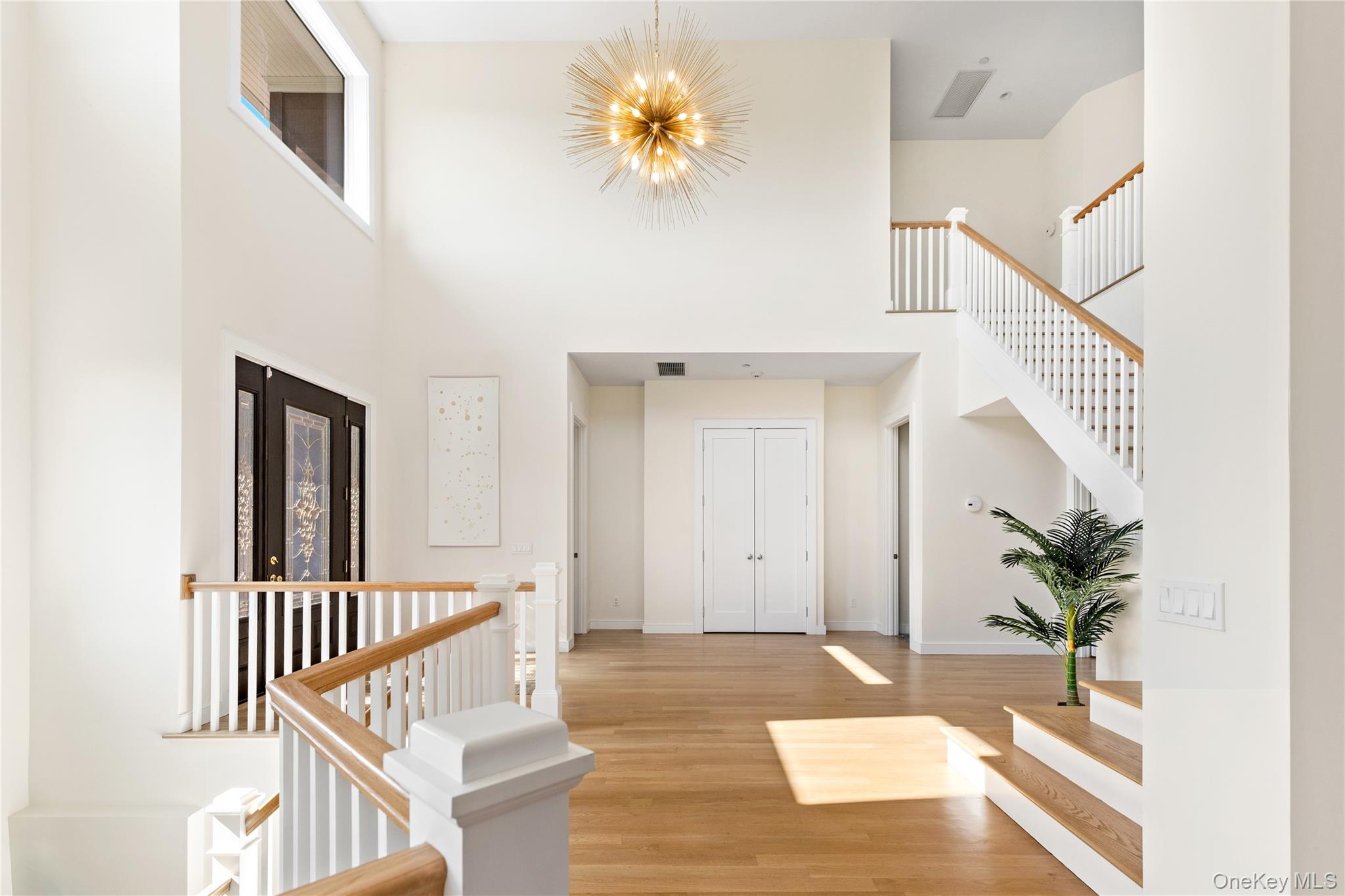 #13 photo, 89 Old Canoe Place Road, サフォーク郡 Hampton Bays , NY 11946