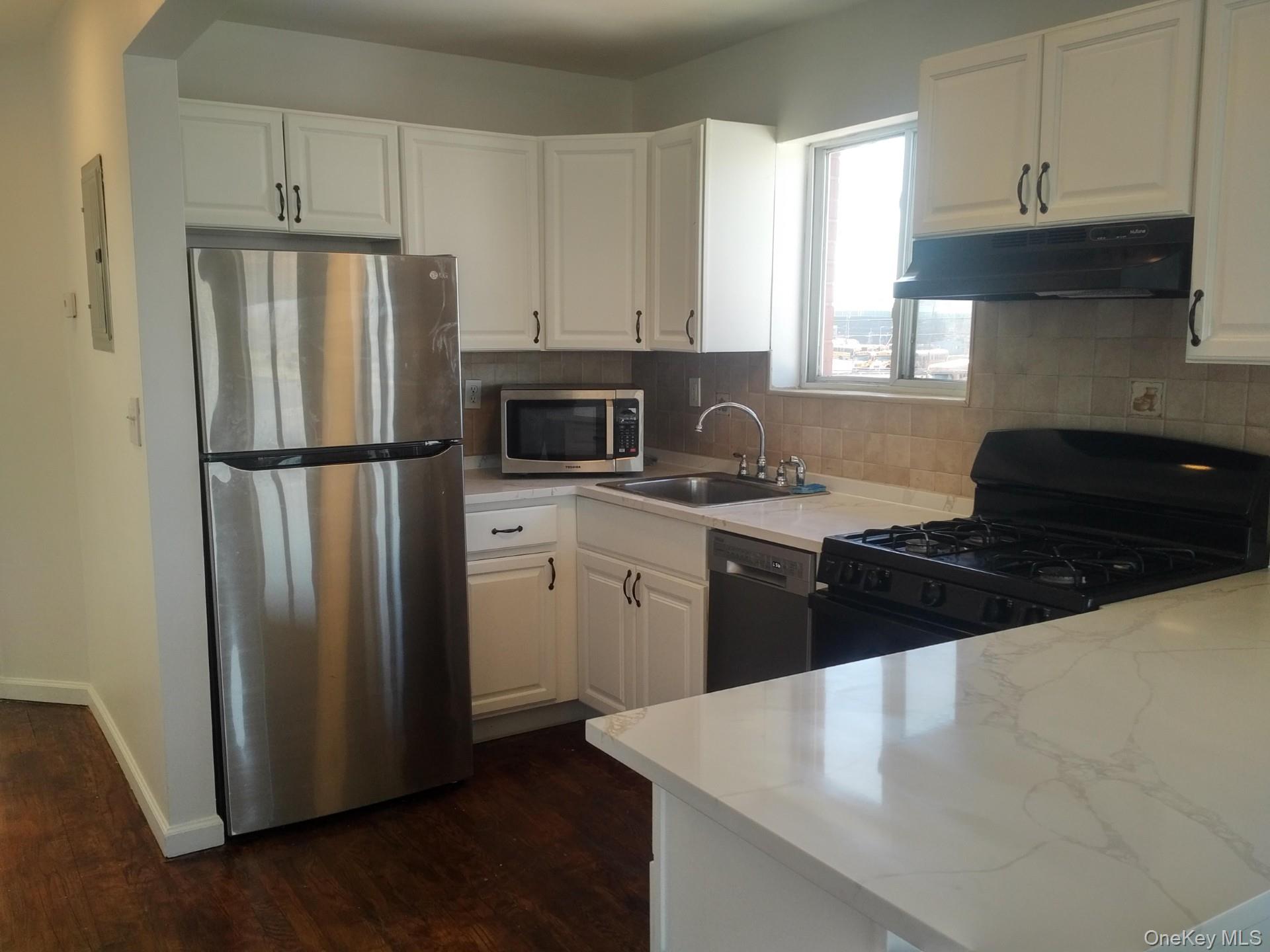 #6 photo, 680 Wortman Avenue, Brooklyn , NY 11208