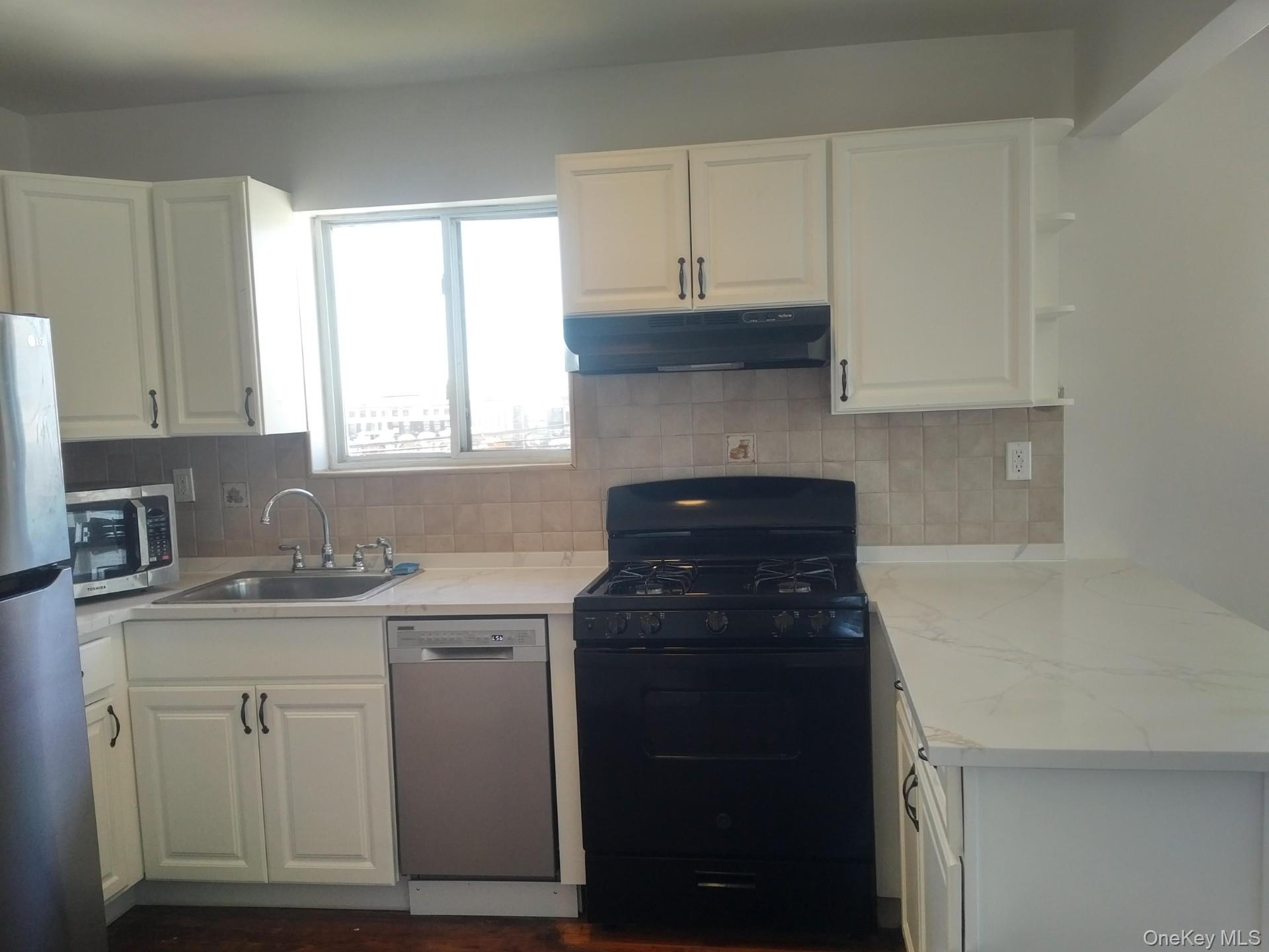 #7 photo, 680 Wortman Avenue, Brooklyn , NY 11208