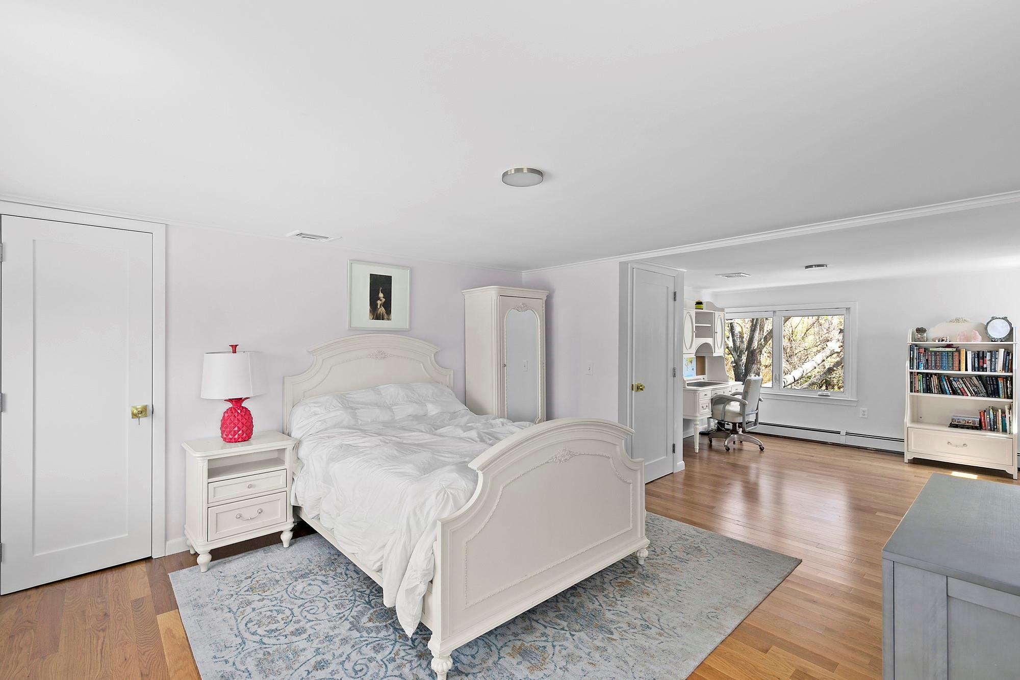 #9 photo, 15 S Cartwright Road, サフォーク郡 Shelter Island , NY 11964