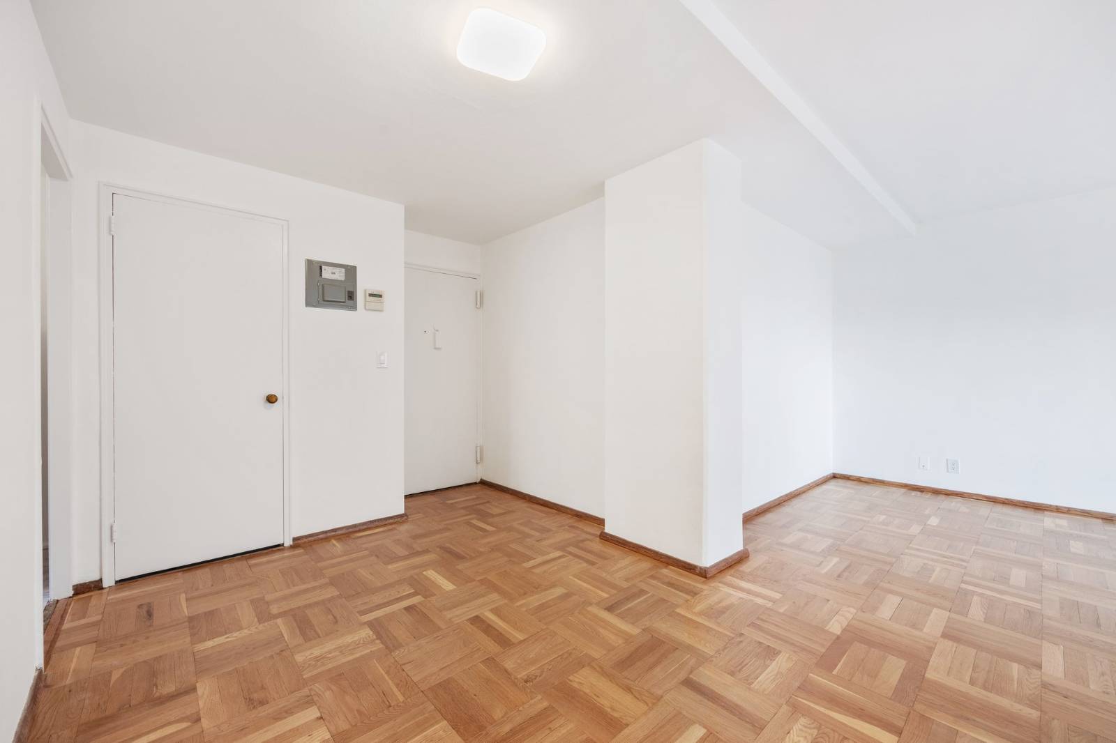 #6 photo, 21-80 33rd Road, #6B, クイーンズ区 Astoria , NY 11106