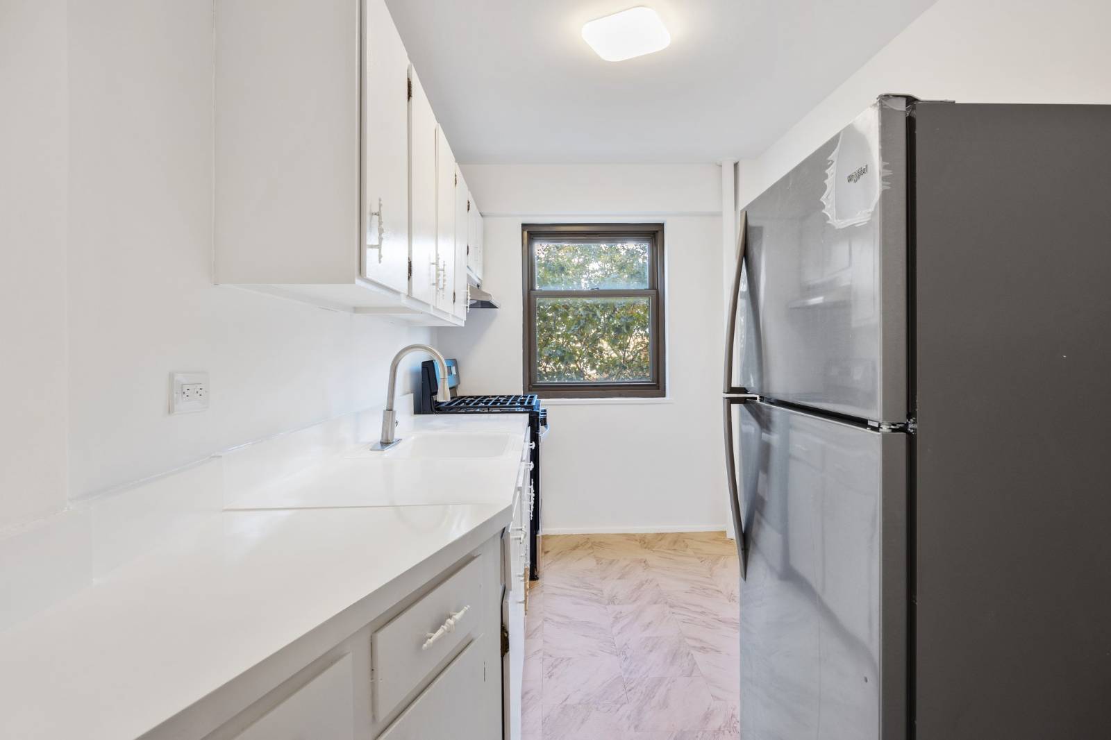 #9 photo, 21-80 33rd Road, #6B, クイーンズ区 Astoria , NY 11106