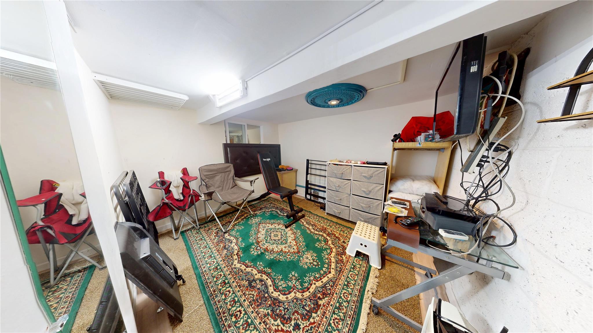 #10 photo, 353 61st Street, 布鲁克林 Brooklyn , NY 11220