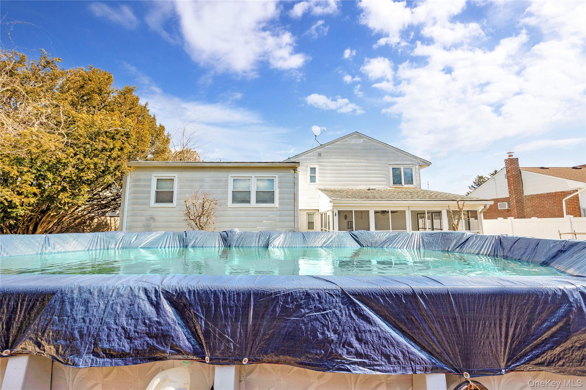 #16 photo, 24 Monroe Avenue, Hicksville , NY 11801