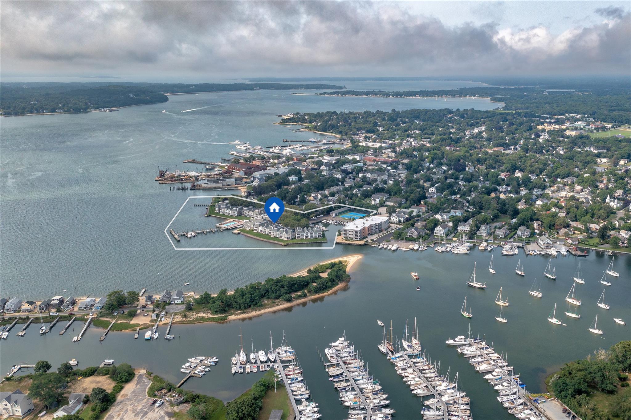 #18 photo, 36 Stirling, サフォーク郡 Greenport , NY 11944