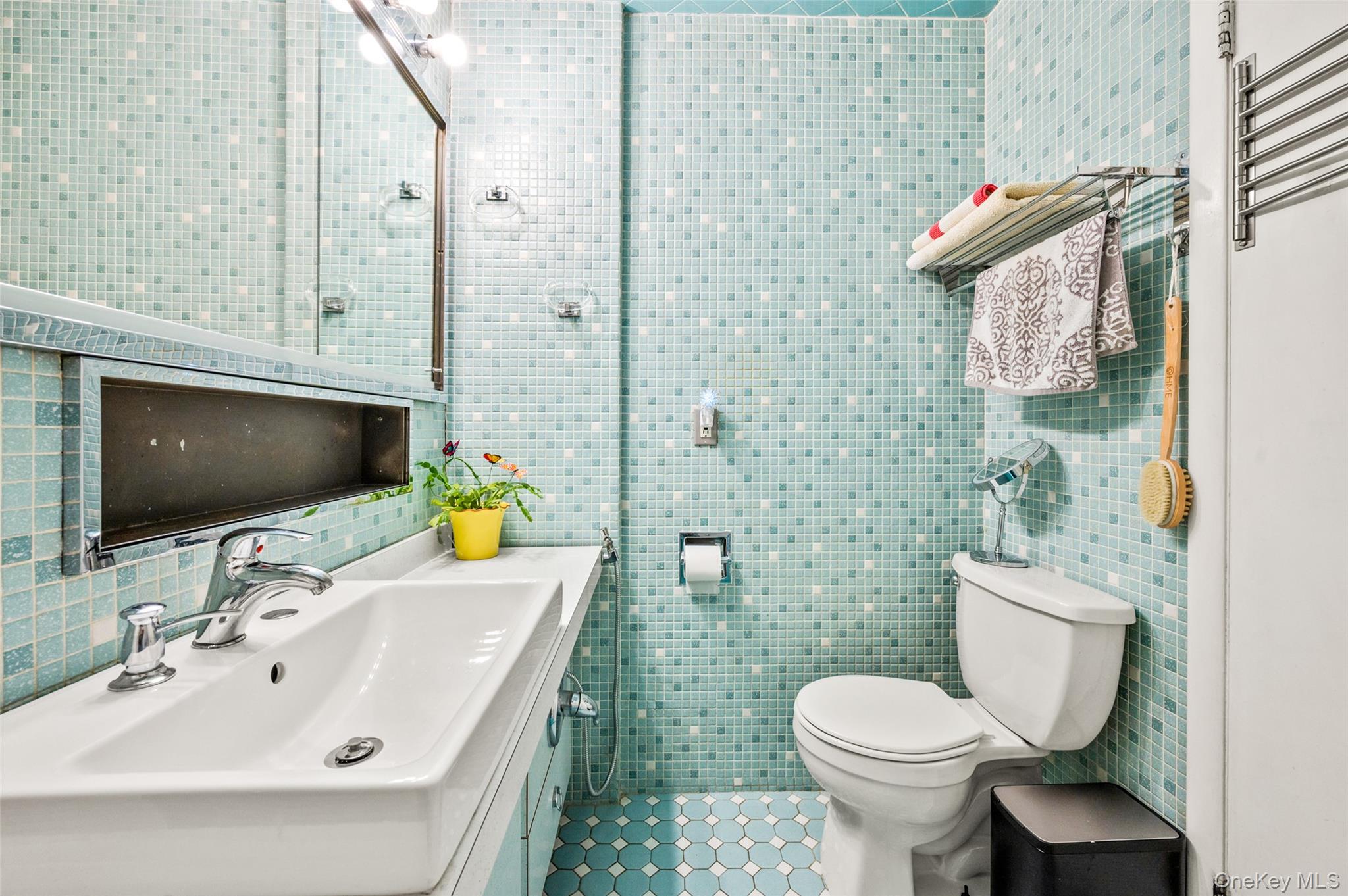 #15 photo, 90-15 70th Drive, كوينز Forest Hills , NY 11375