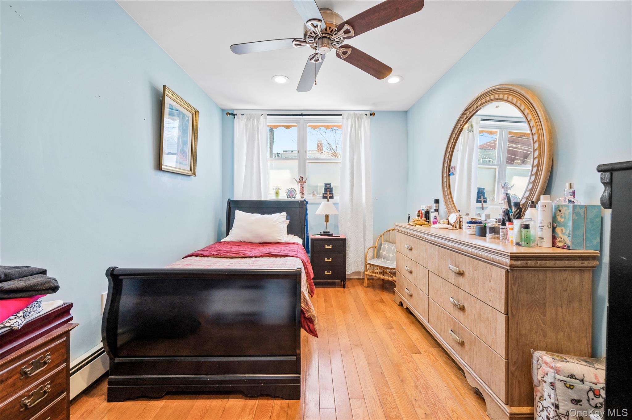 #20 photo, 90-15 70th Drive, كوينز Forest Hills , NY 11375