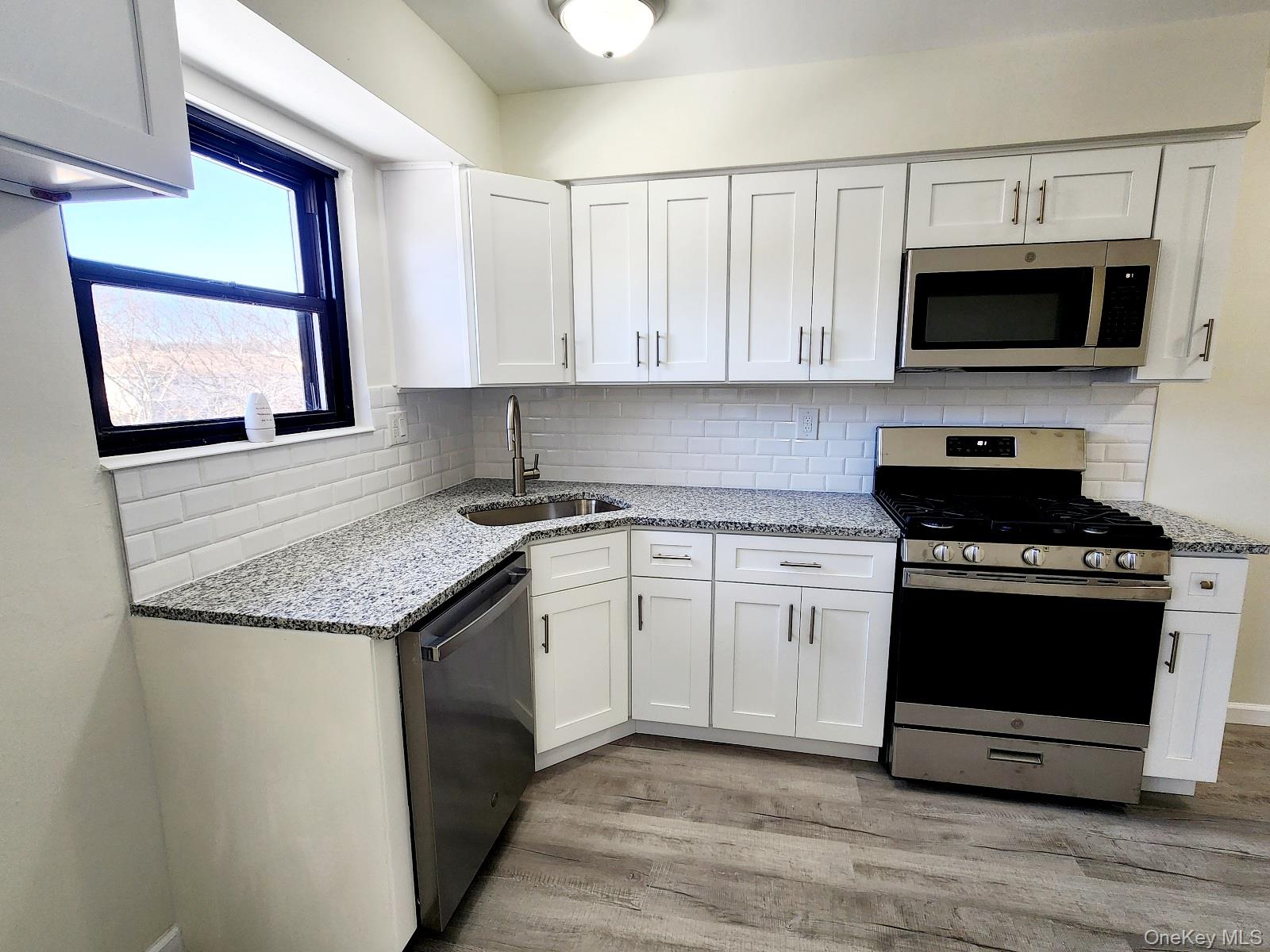 #10 photo, 196 SNEDEN Place, Spring Valley , NY 10977