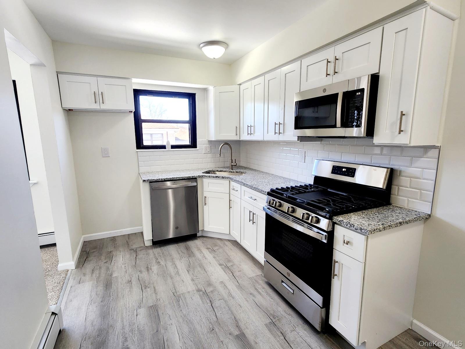 #13 photo, 196 SNEDEN Place, Spring Valley , NY 10977