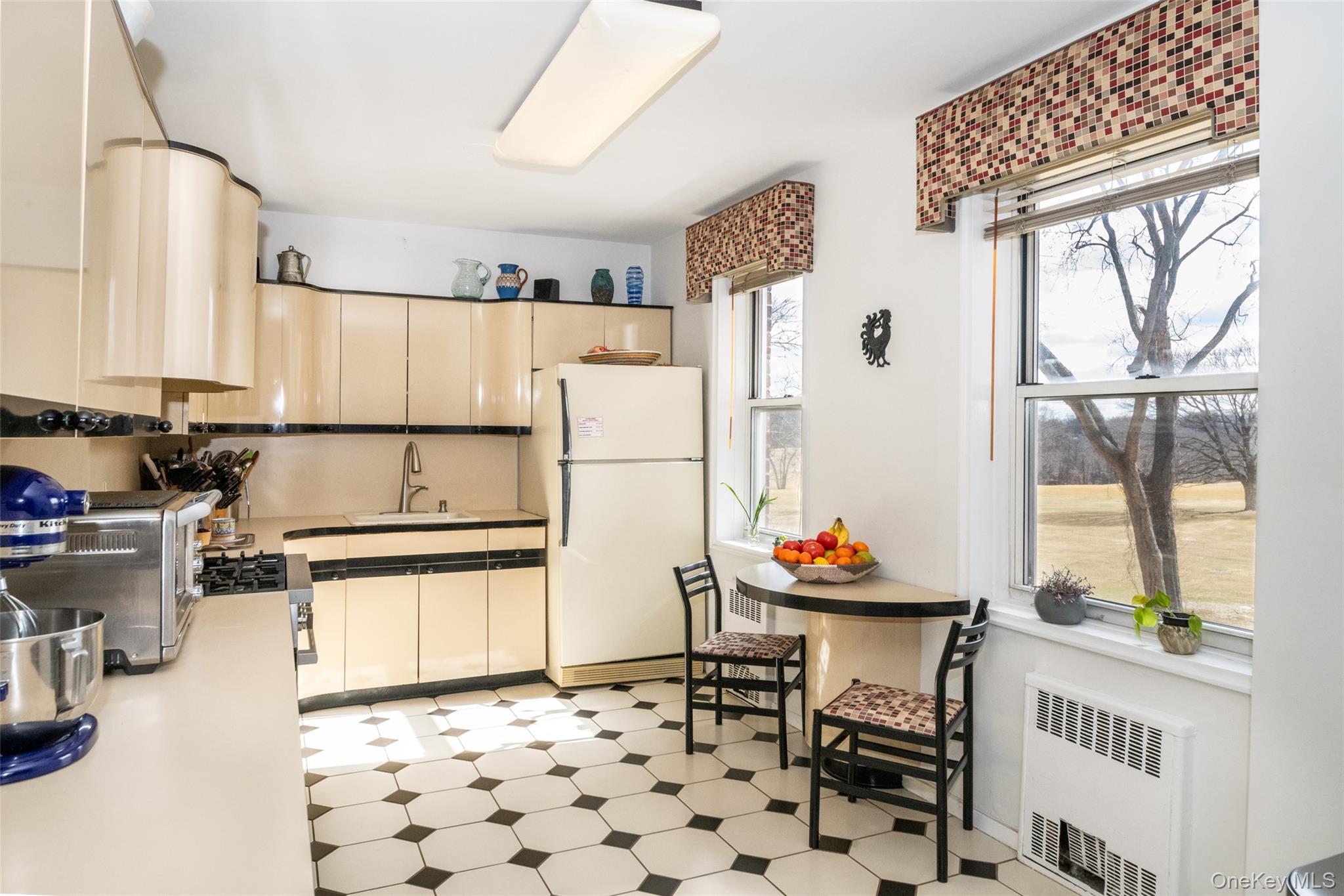 #10 photo, 1255 North Avenue, New Rochelle , NY 10804