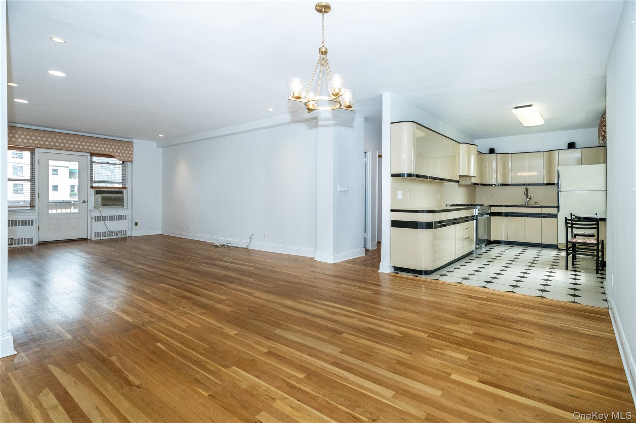 #6 photo, 1255 North Avenue, New Rochelle , NY 10804