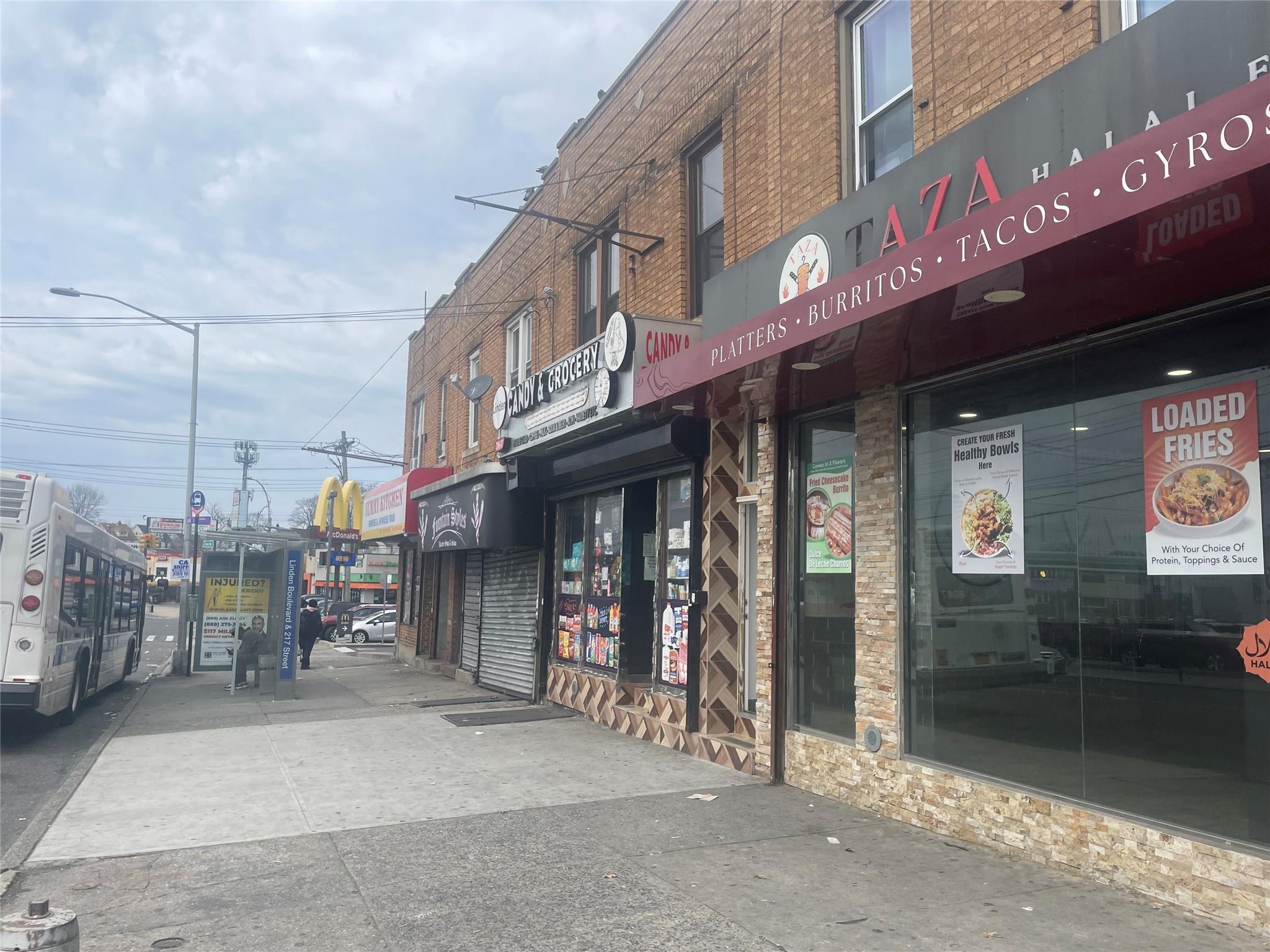 #2 photo, 216-17 Linden Boulevard, クイーンズ区 Cambria Heights , NY 11411