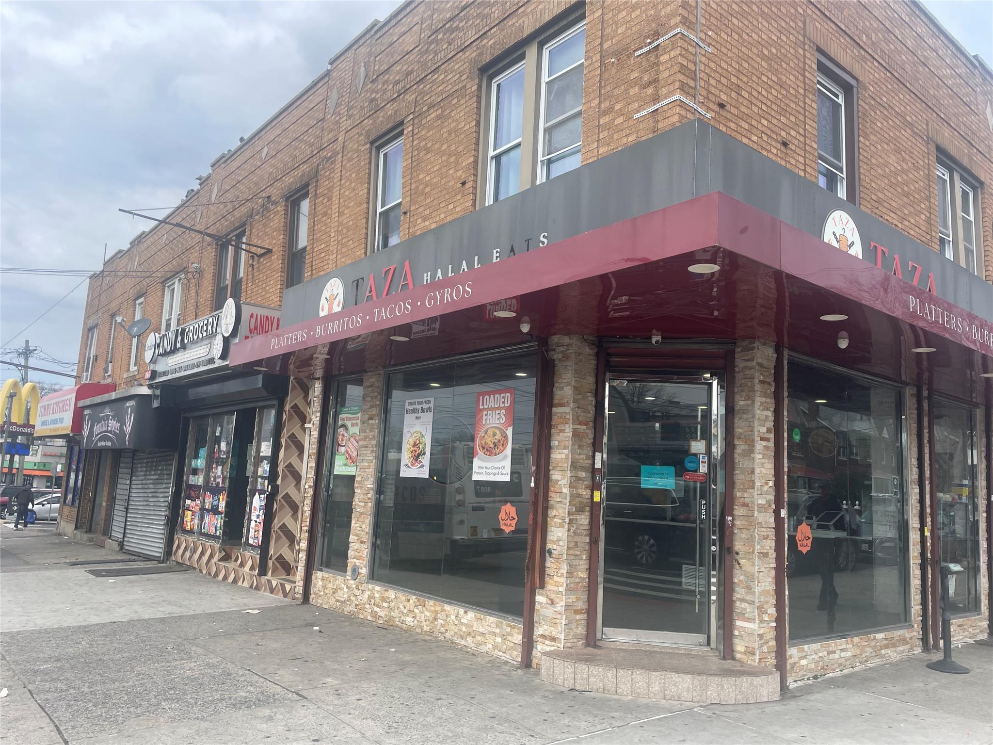 #3 photo, 216-17 Linden Boulevard, クイーンズ区 Cambria Heights , NY 11411