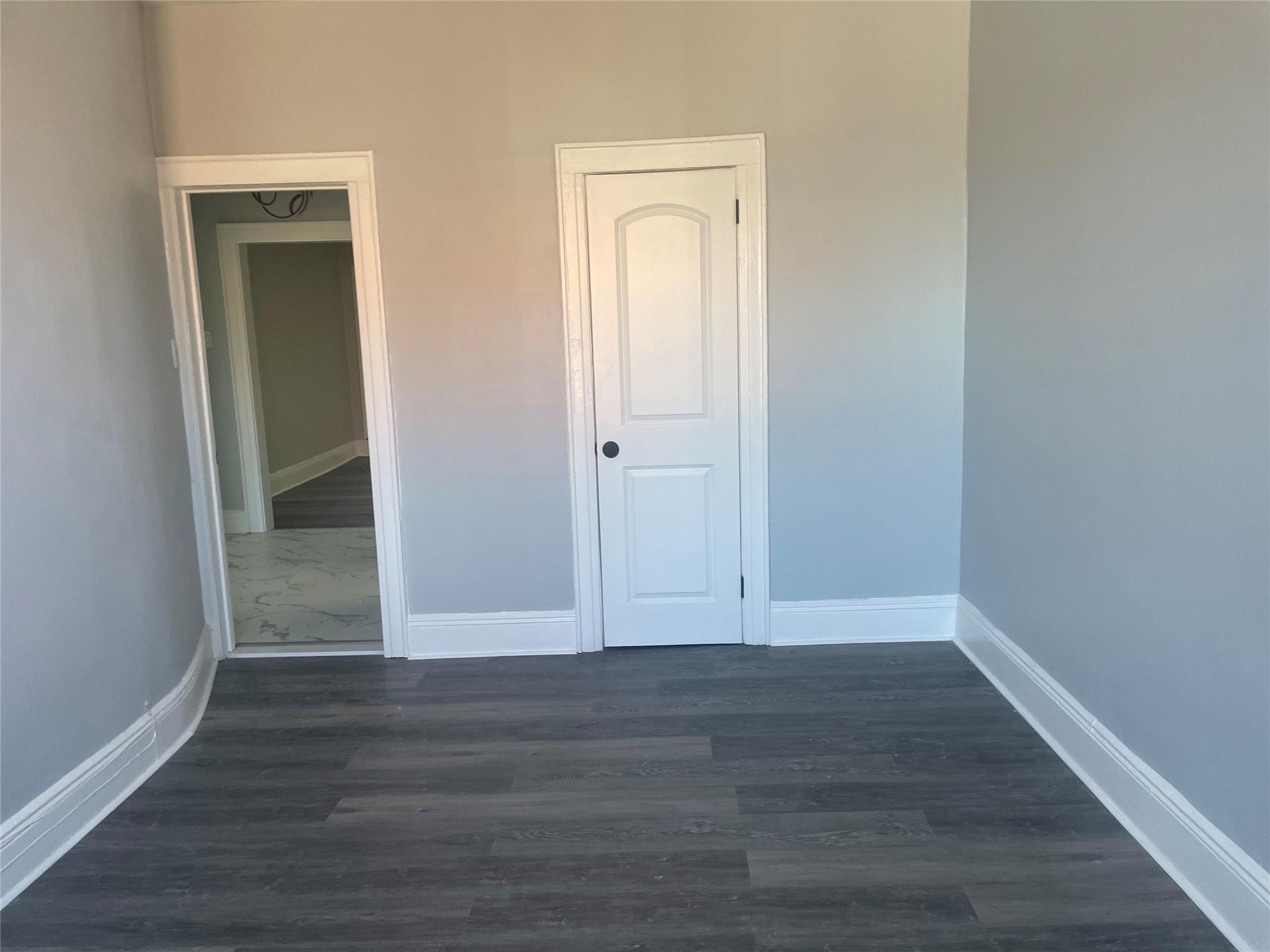 #5 photo, 216-17 Linden Boulevard, クイーンズ区 Cambria Heights , NY 11411