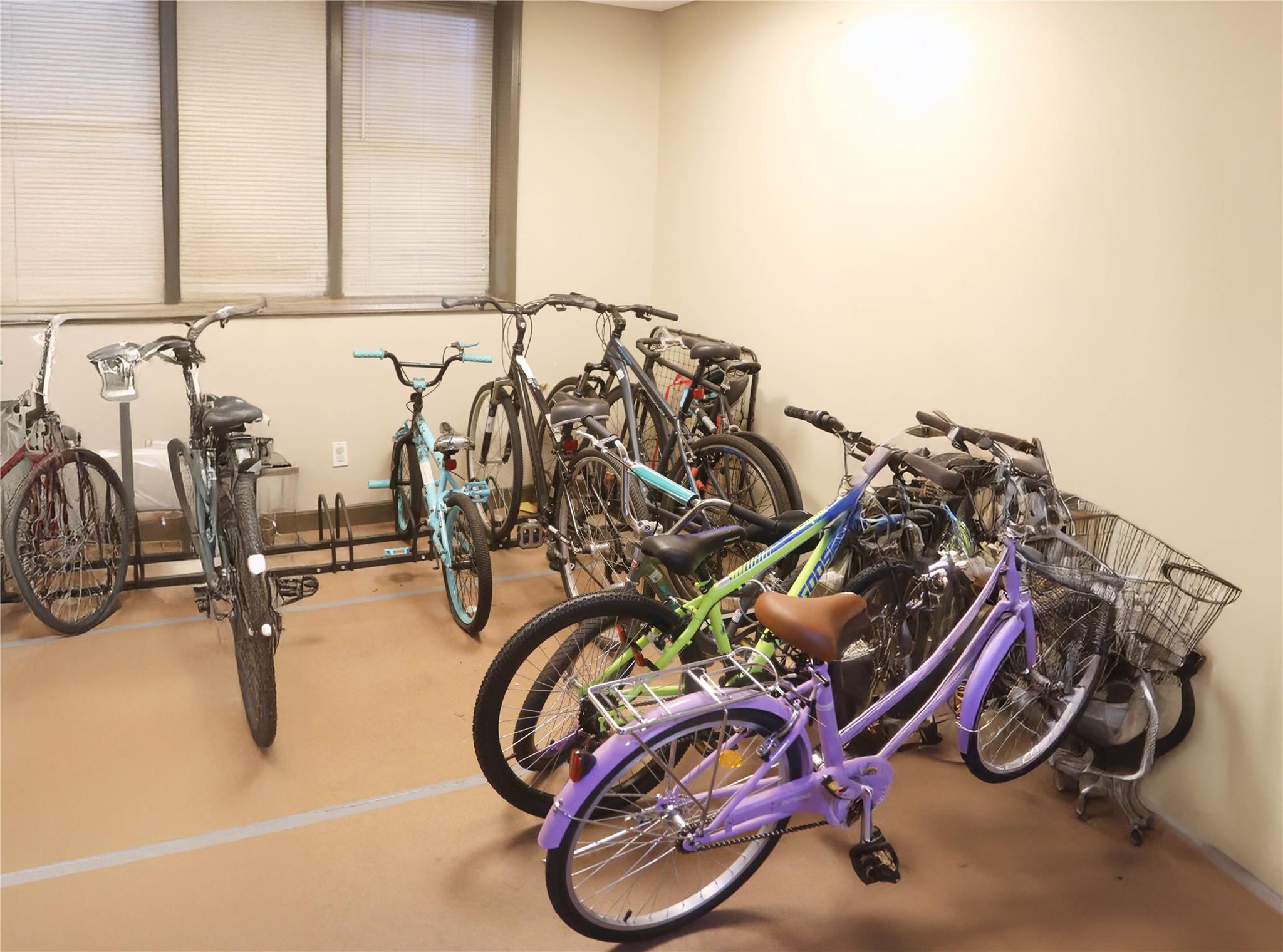 #13 photo, 3720 Independence Avenue, ブロンクス区 Bronx , NY 10463