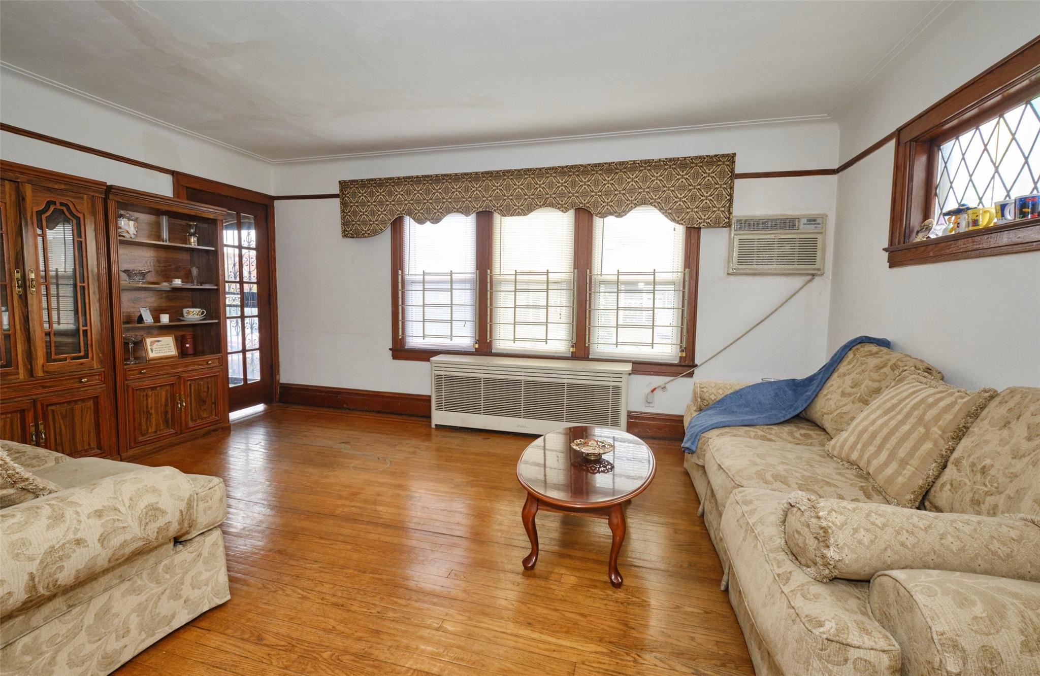 #7 photo, 135-47 229th Street, Laurelton , NY 11413