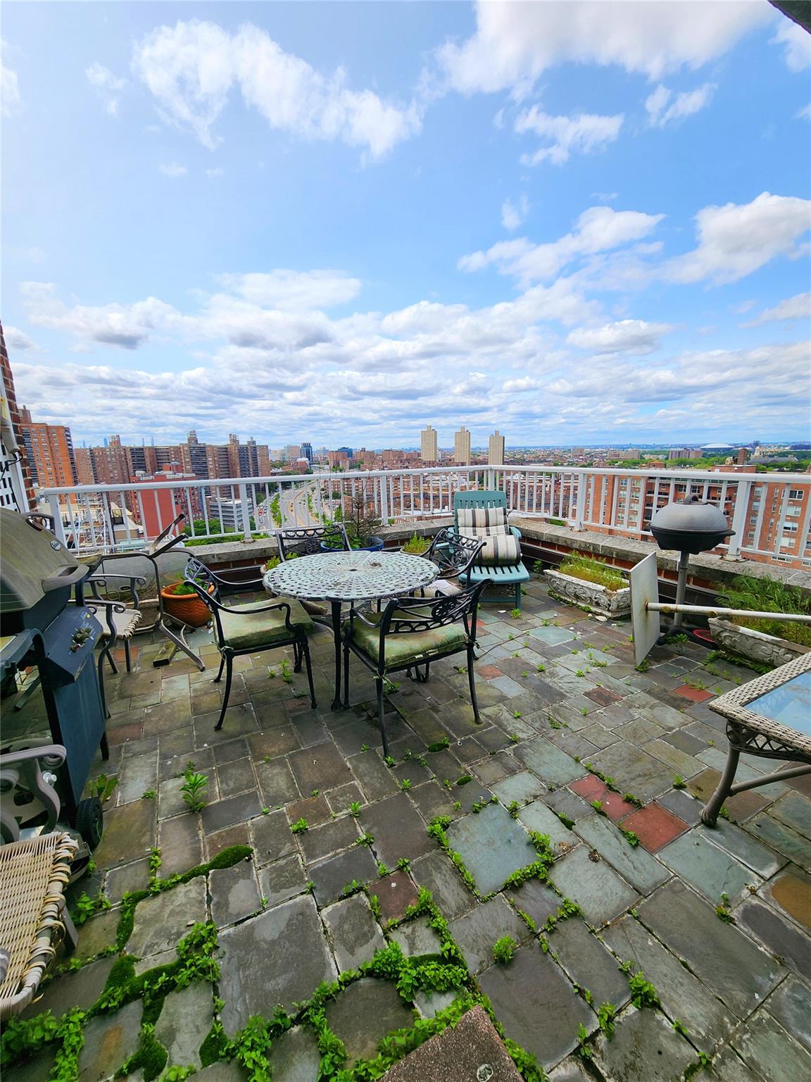 #8 photo, 10740 Queens Boulevard, クイーンズ区 Forest Hills , NY 11375