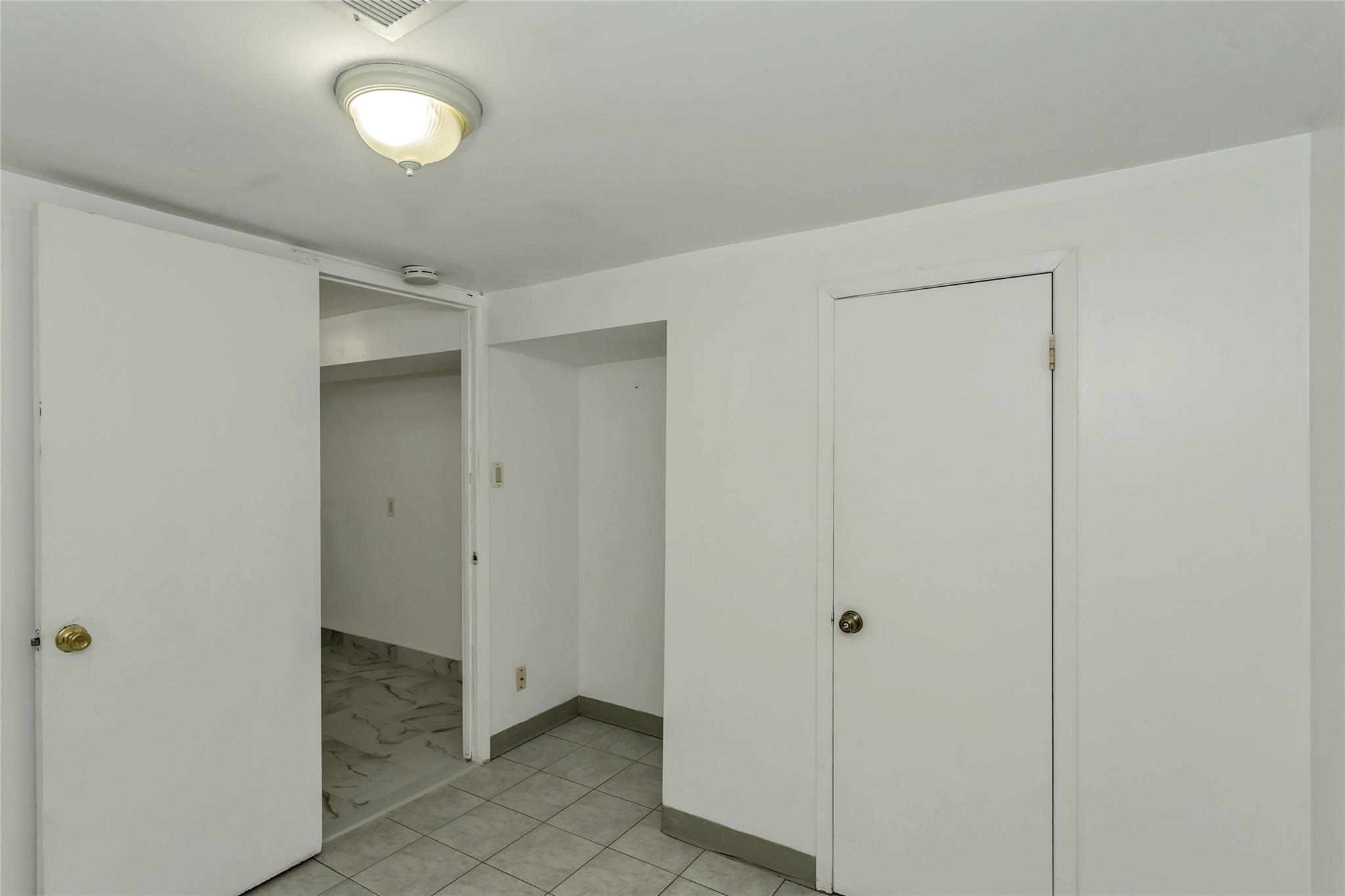 #20 photo, 33 Hilliard Avenue, Central Islip , NY 11722