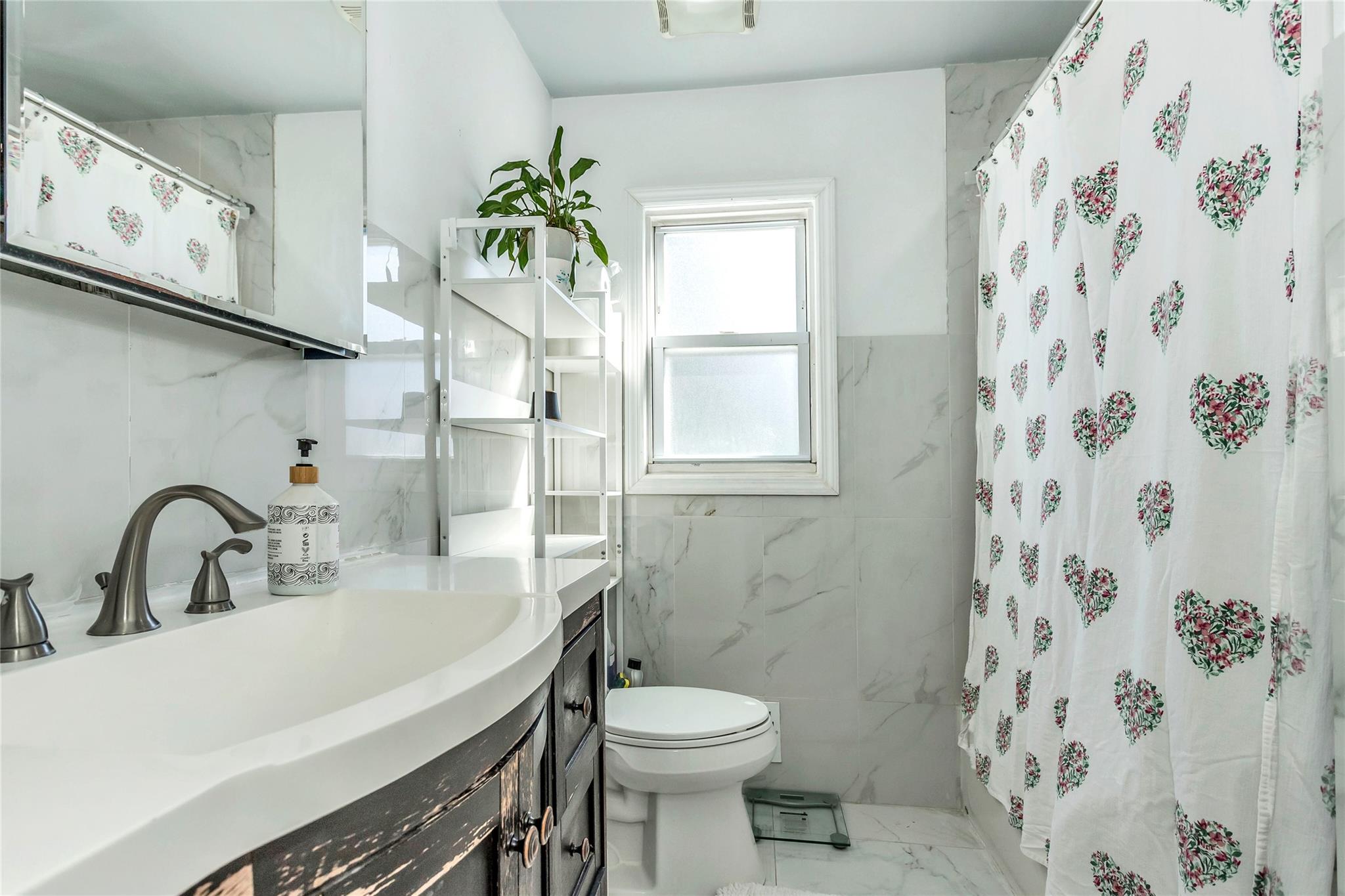 #8 photo, 33 Hilliard Avenue, Central Islip , NY 11722