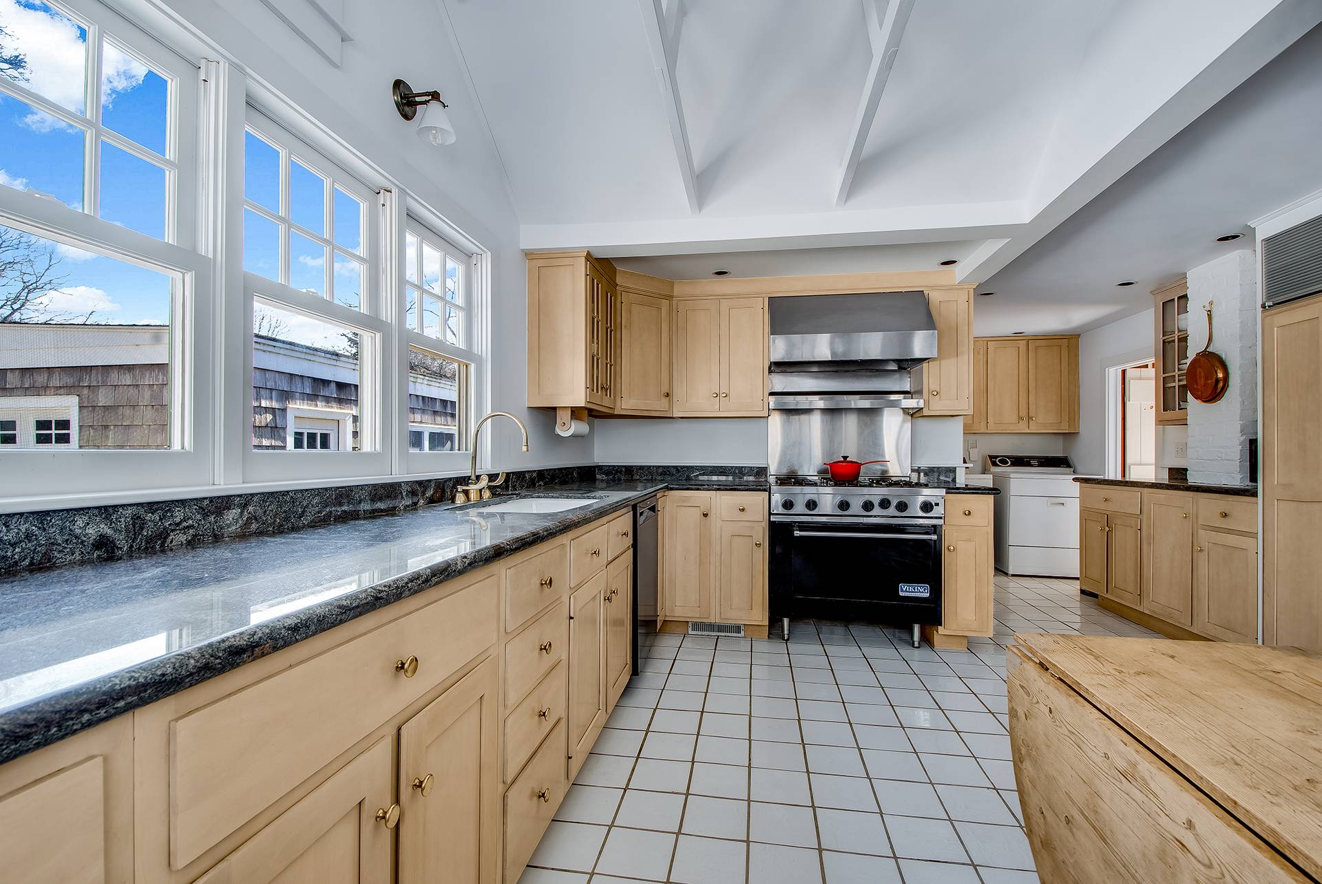 #6 photo, 152 Three Mile Harbor Road and 33 West Drive, 東長島 汉普顿 East Hampton , NY 11937