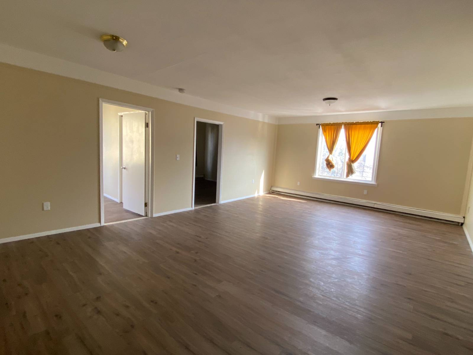 #18 photo, 6817 Forest Avenue, Ridgewood , NY 11385