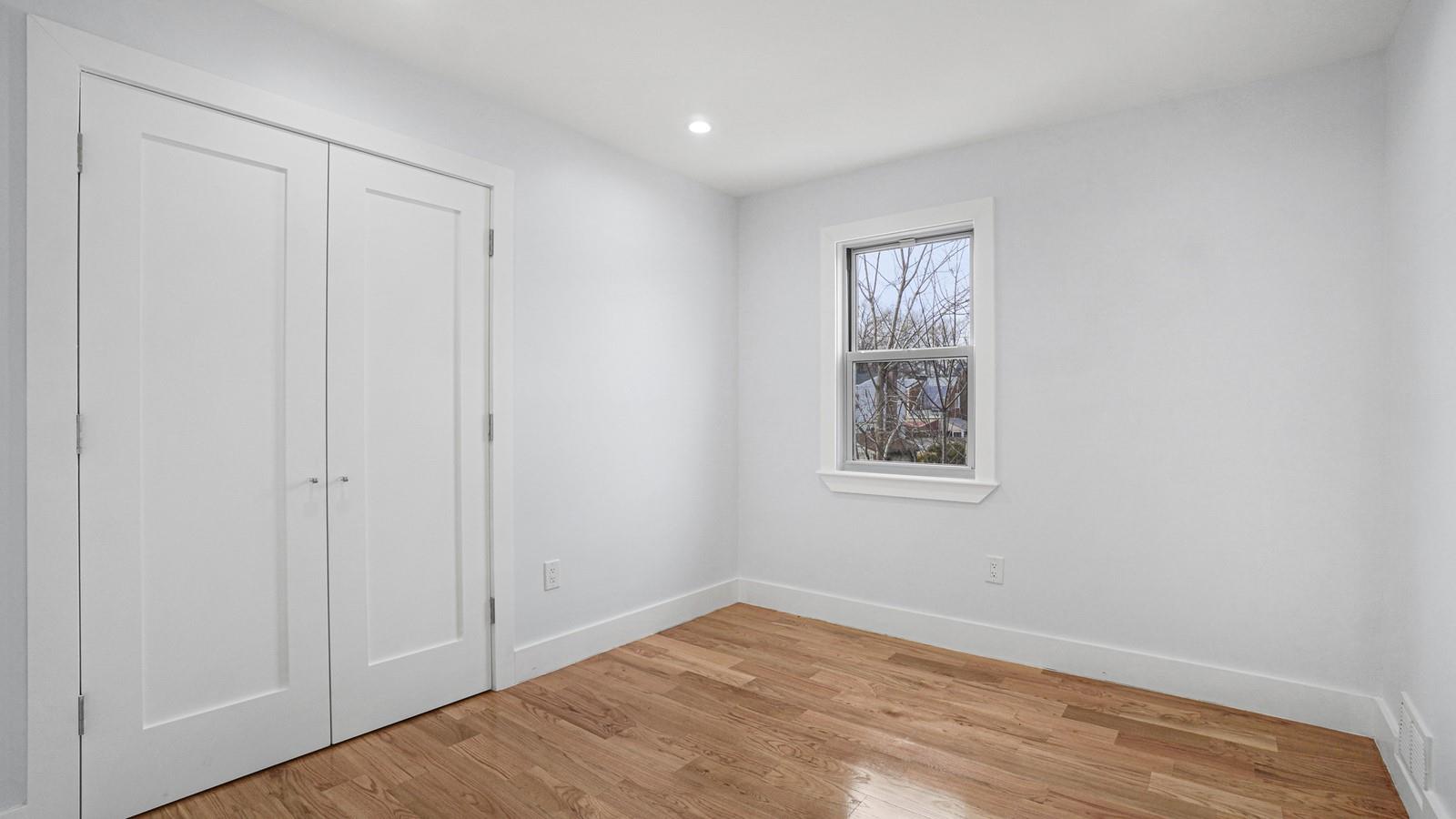 #7 photo, 120-60 200 ST, クイーンズ区 Jamaica , NY 11412