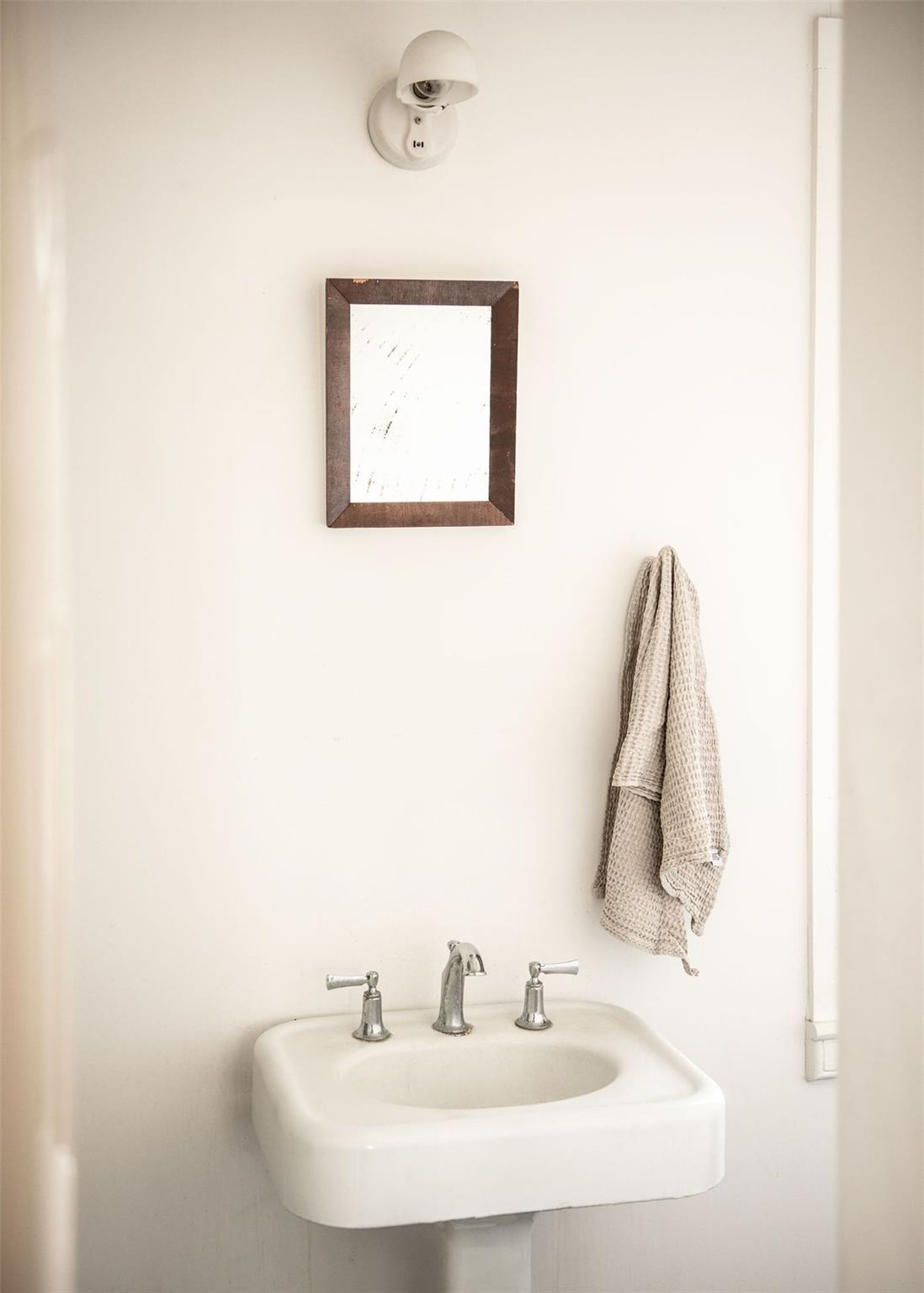 #10 photo, 222 Main Street, Germantown , NY 12526