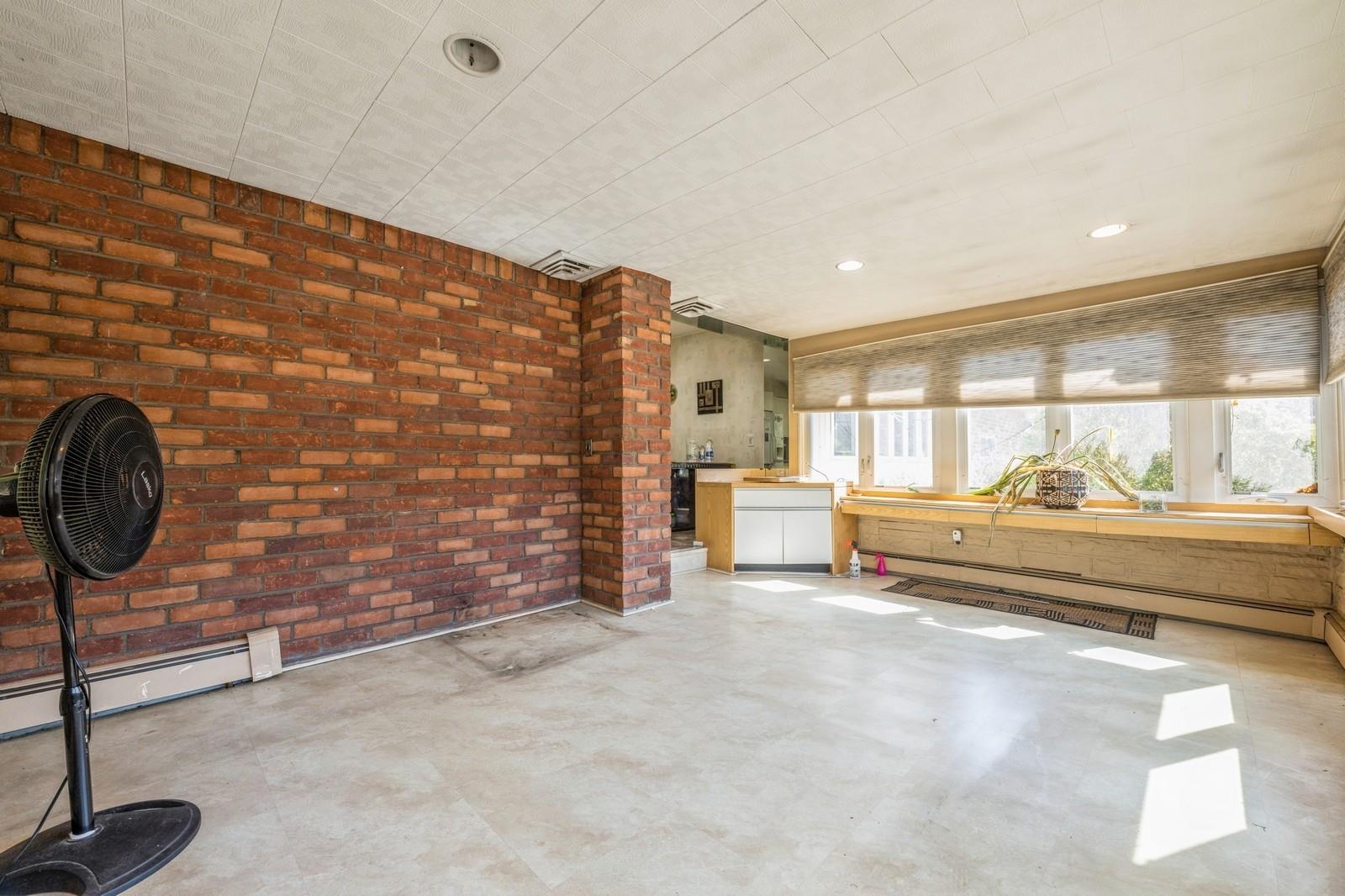 #13 photo, 11 Dicks Lane, Roslyn Heights , NY 11576