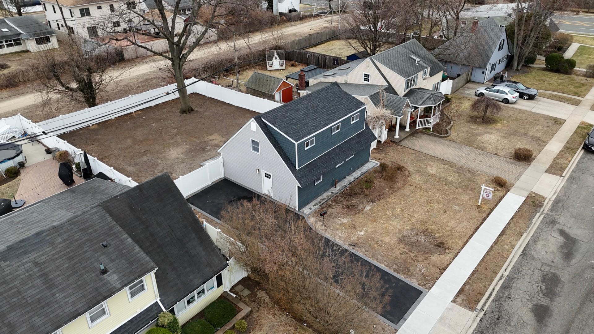 #19 photo, 12 Meridian Road, ナッソー郡 Levittown , NY 11756