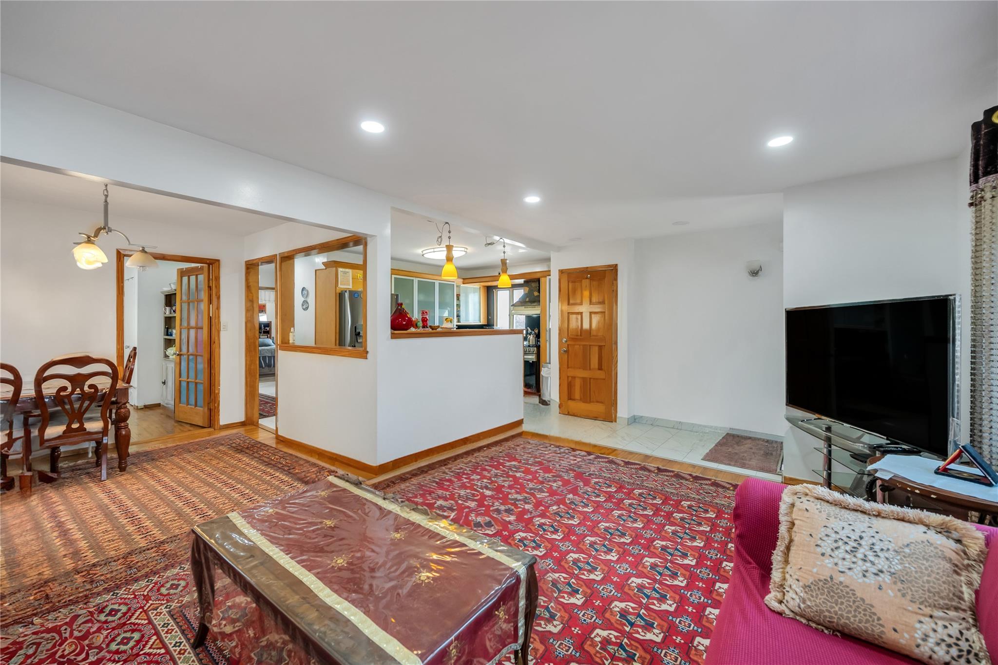 #6 photo, 431 Kirkman Avenue, ナッソー郡 Elmont , NY 11003