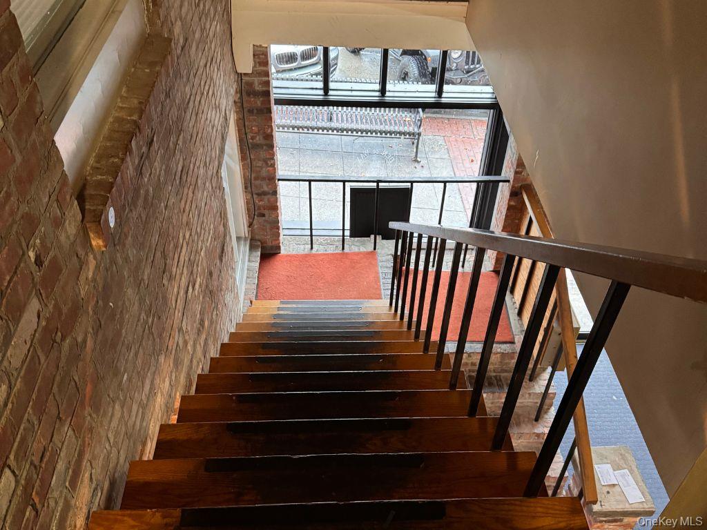 #7 photo, 175 Main Street, Ossining , NY 10562