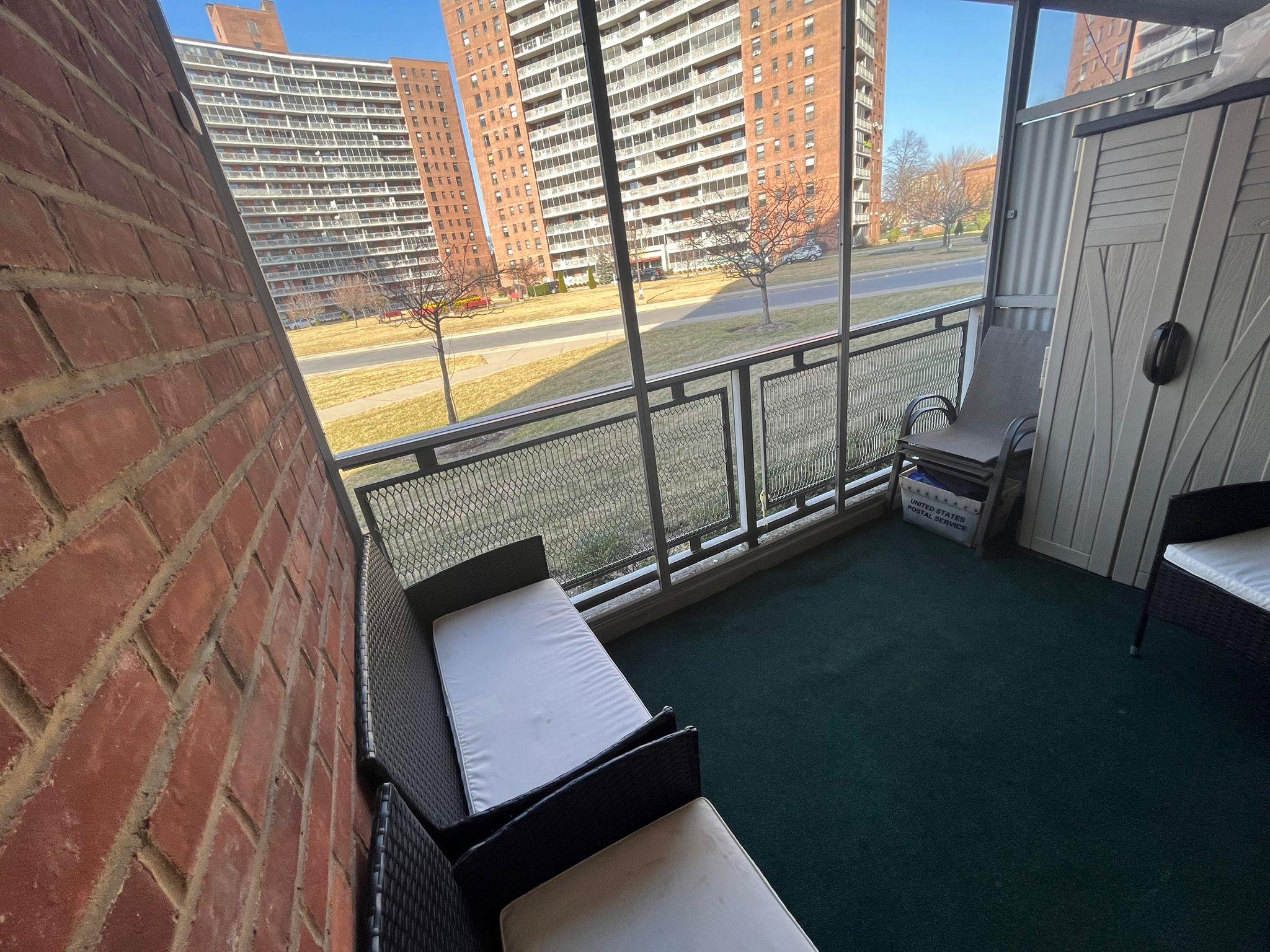 #13 photo, 61-55 98 Street, 皇后区 雷哥公园 Rego Park , NY 11374