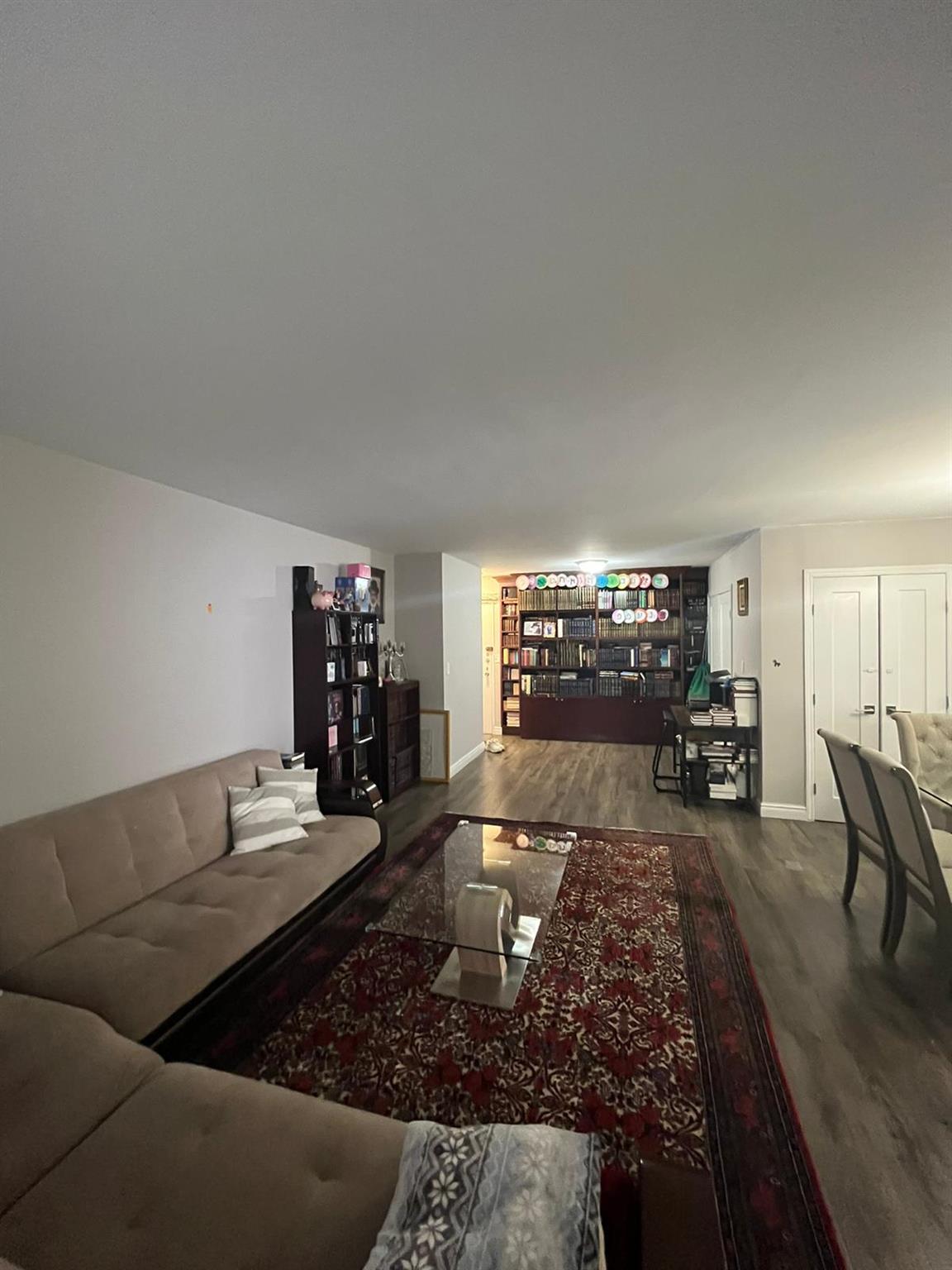 #3 photo, 61-55 98 Street, 皇后区 雷哥公园 Rego Park , NY 11374