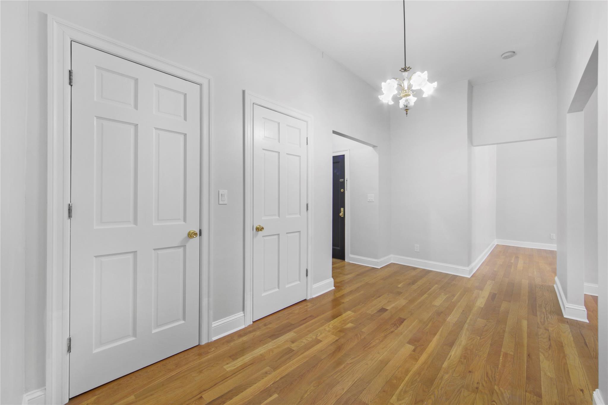 #3 photo, 359 Ft. Washington Avenue, New York (Manhattan) , NY 10033