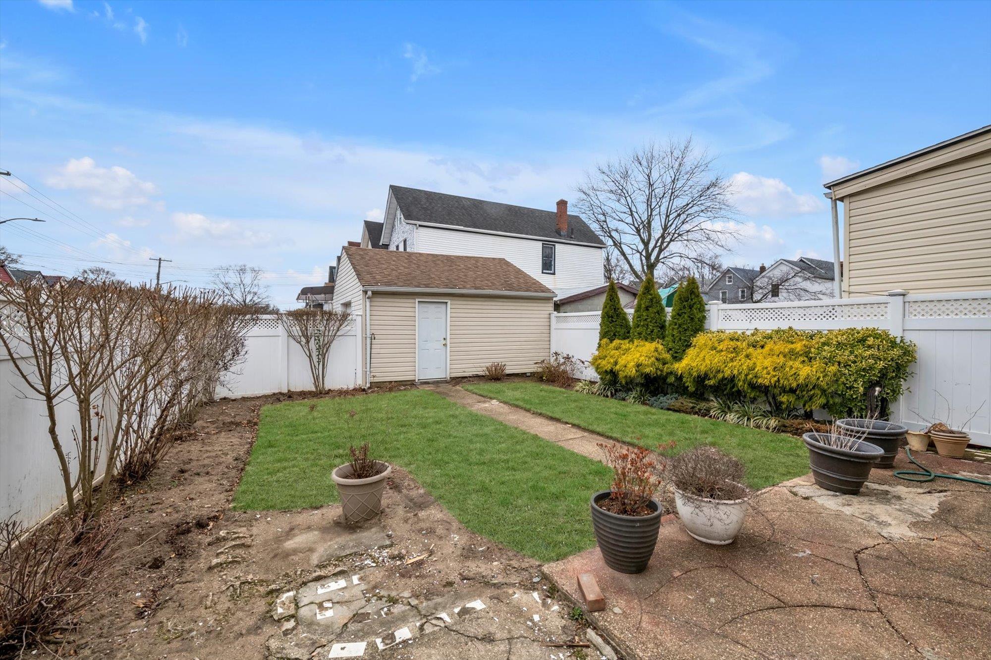 #17 photo, 14620 111th Avenue, Jamaica , NY 11435